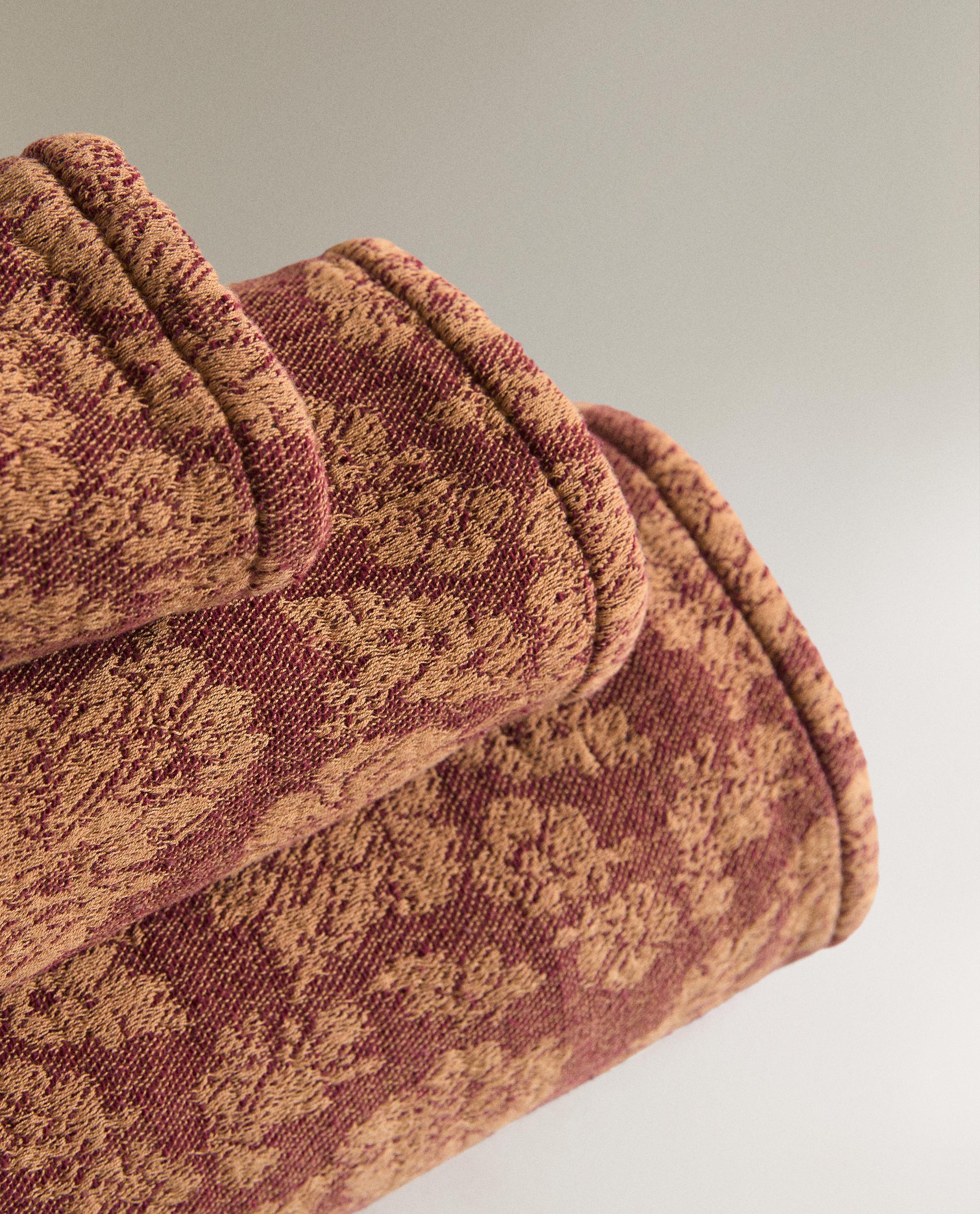 JACQUARD MUSLIN BATH TOWEL product thumbnail 4