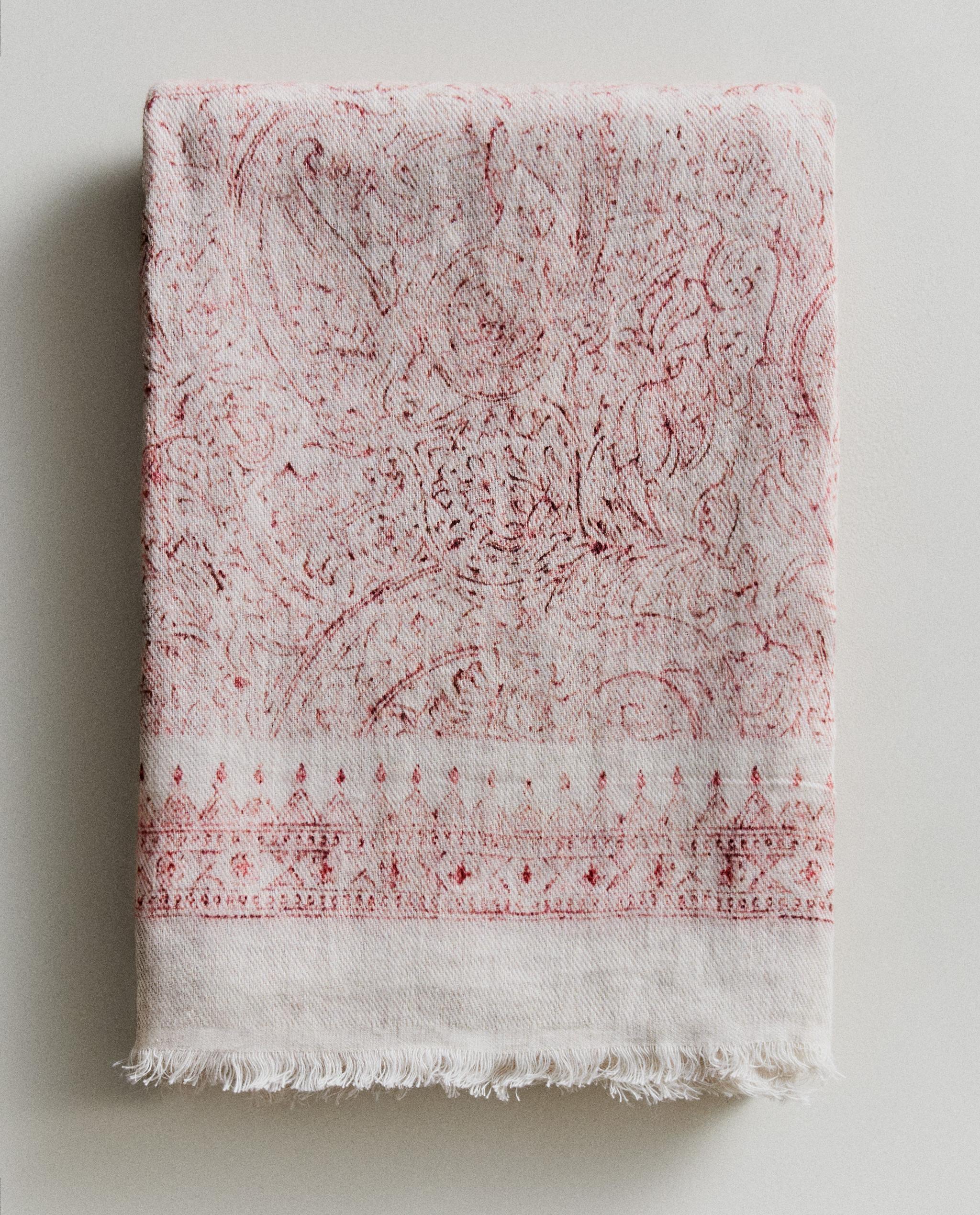 PAISLEY LINEN BLANKET