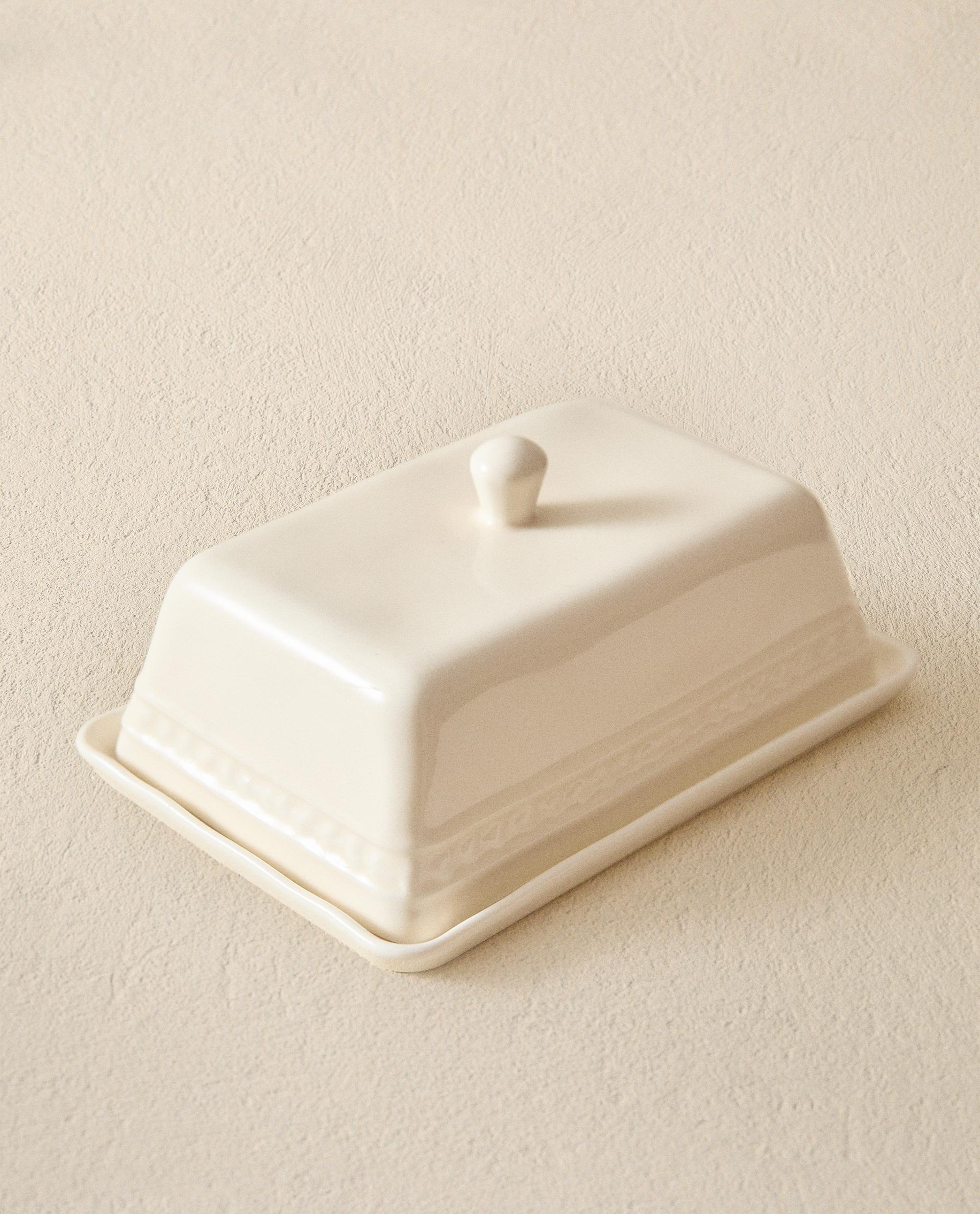 レリーフデザイン ストーンウェア バターディッシュ | Zara Home 日本
