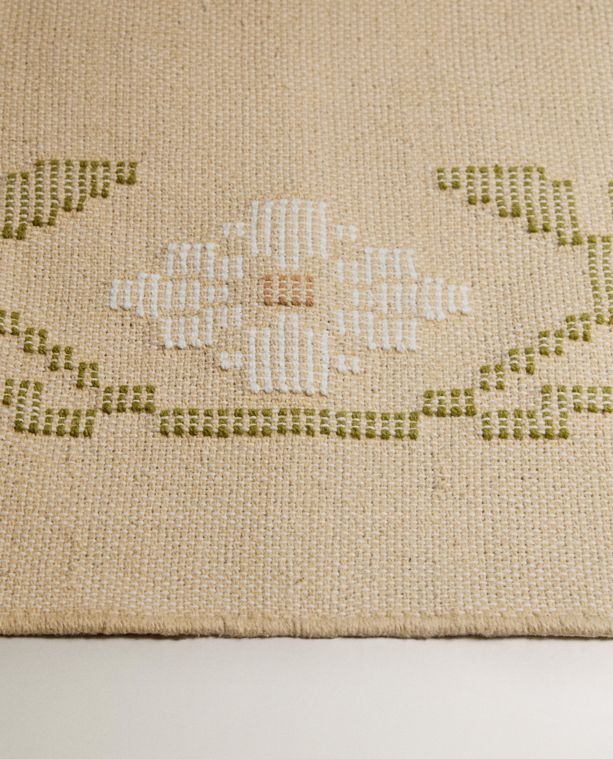 FLORAL JACQUARD RUG product thumbnail 5