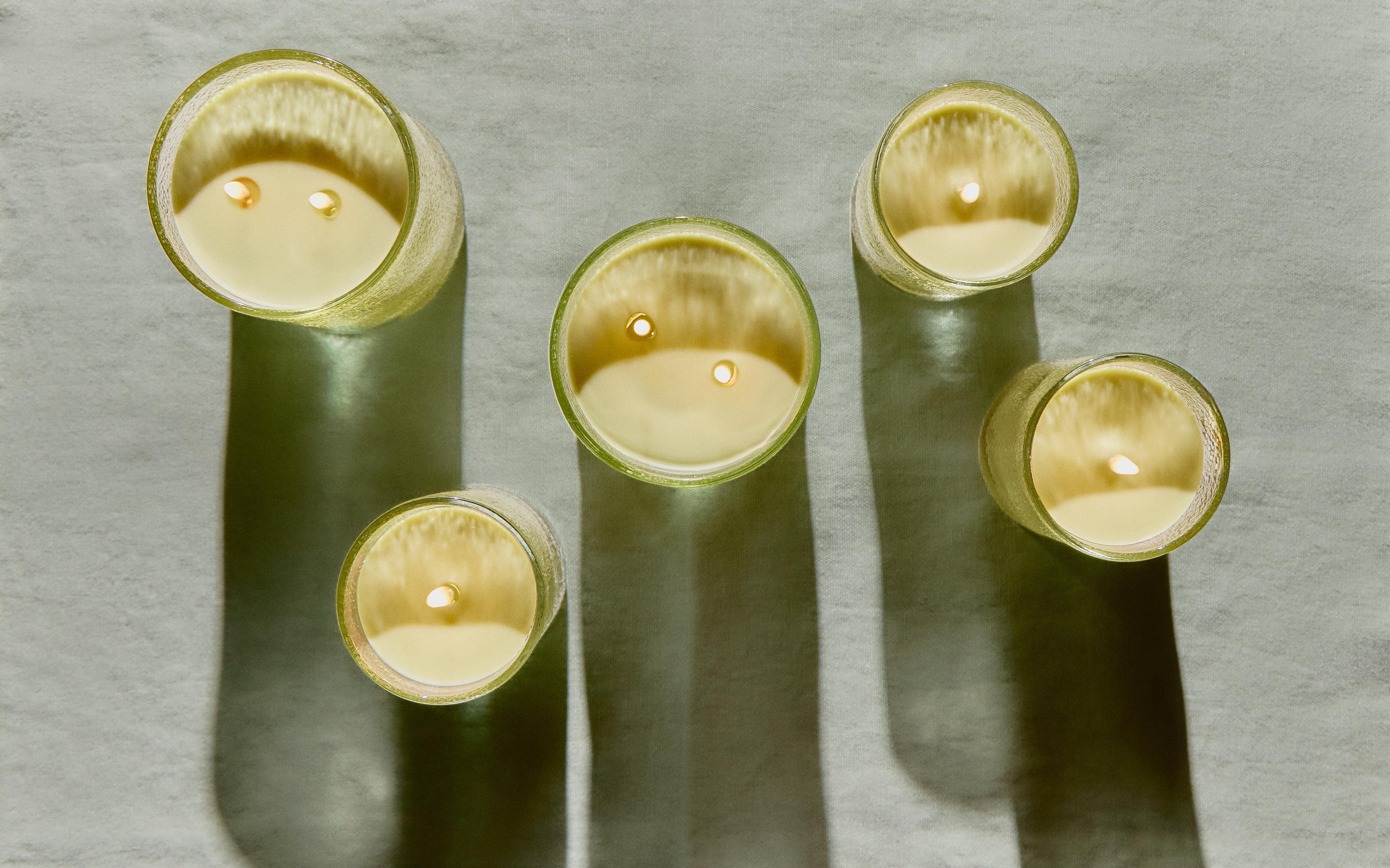 (310 G) VETIVER MELON SCENTED CANDLE product thumbnail 10