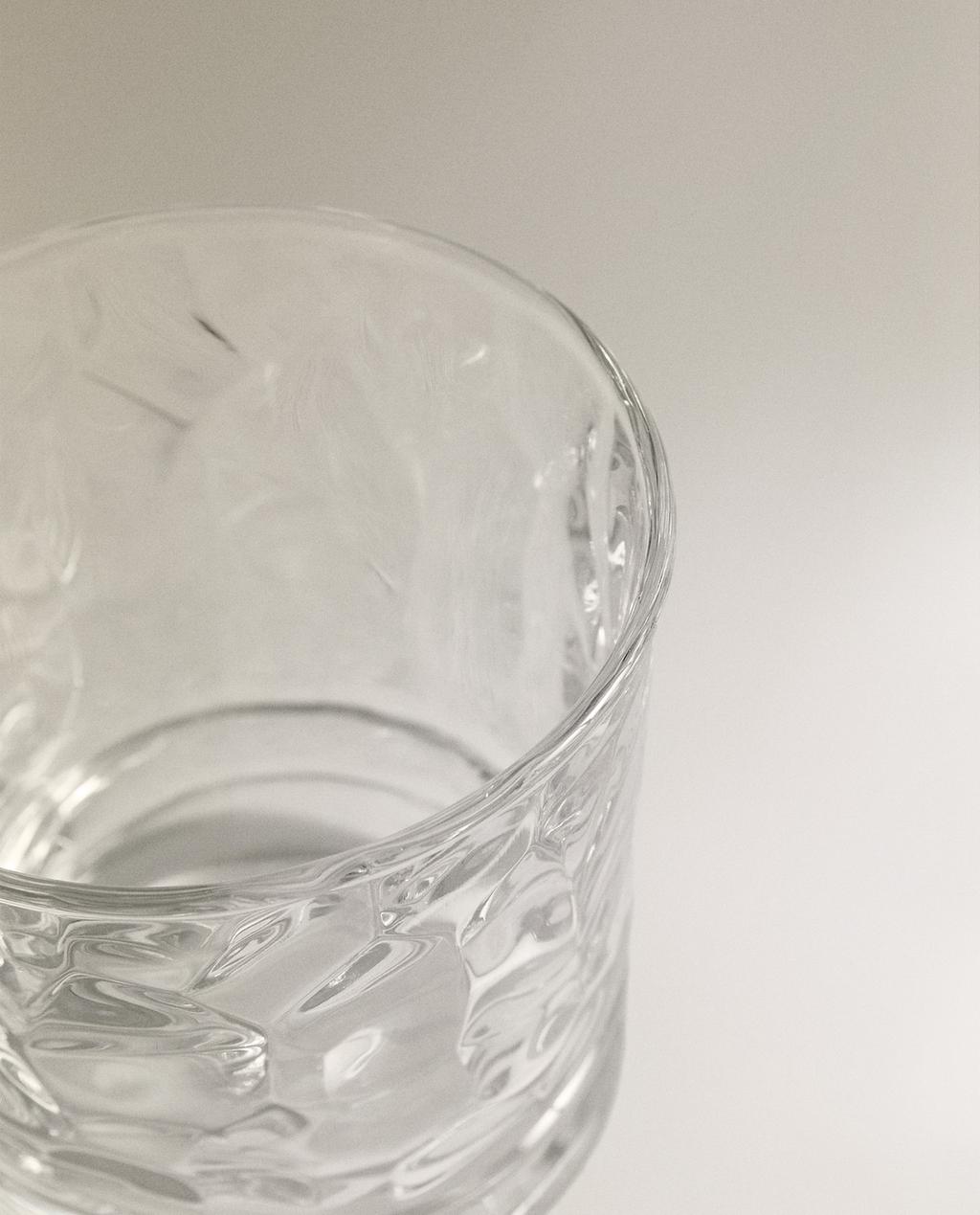 RAISED DESIGN GLASS TUMBLER