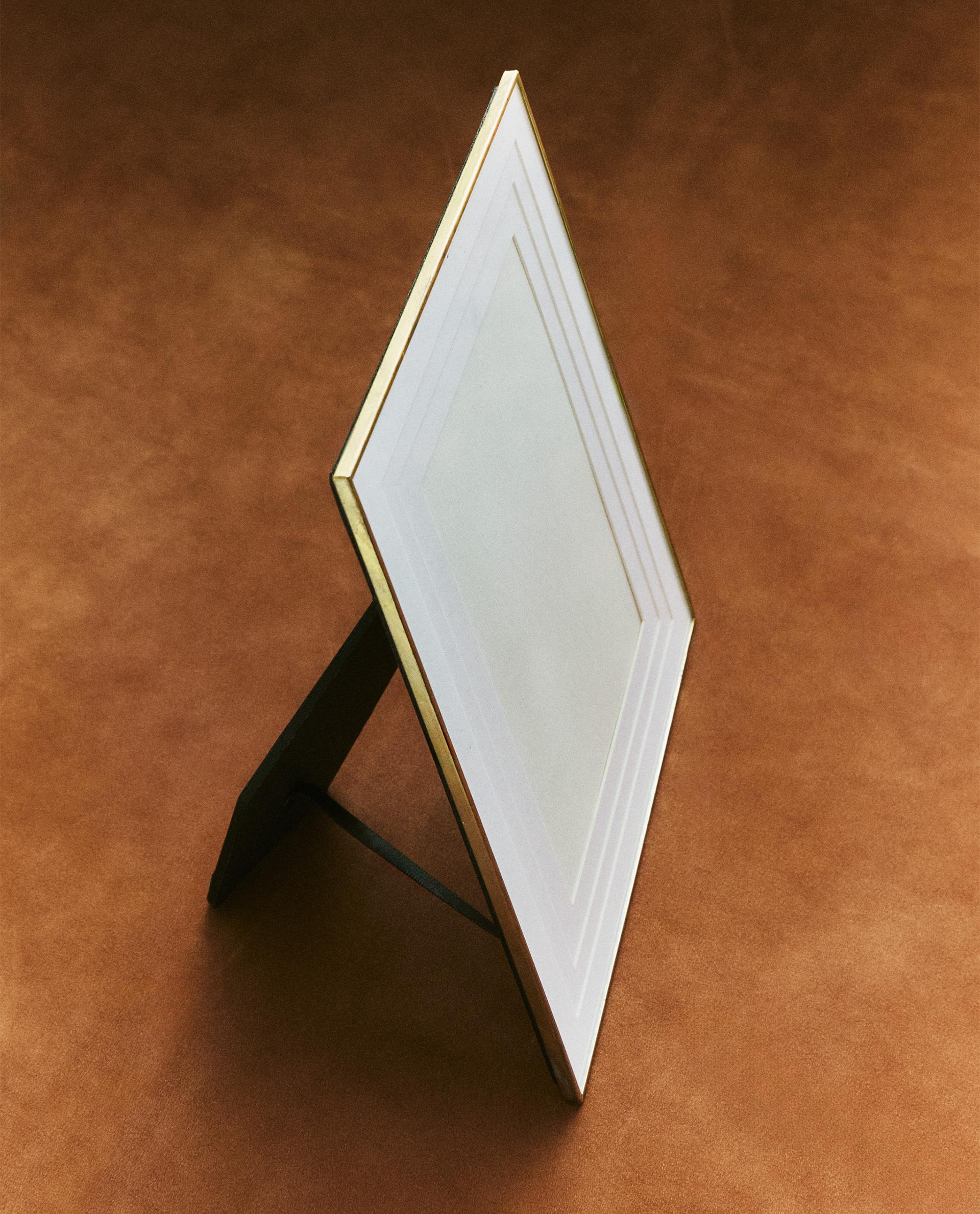 THIN METAL PICTURE FRAME | Zara Home United States of America