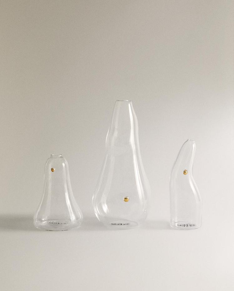 SMALL GLASS VASE