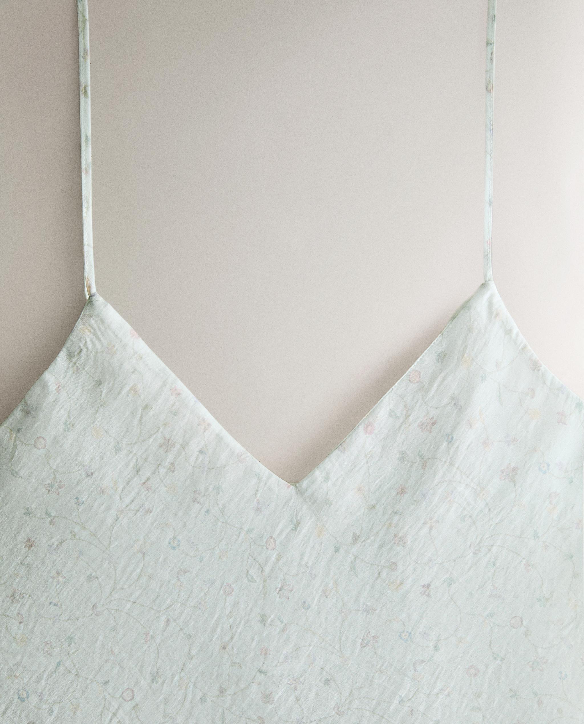 STRAPPY FLORAL TOP product thumbnail 9
