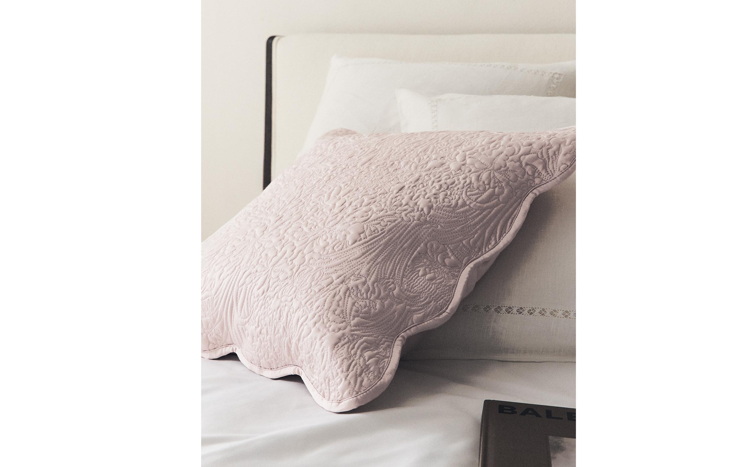 SCALLOPED FLORAL CUSHION COVER product thumbnail 9