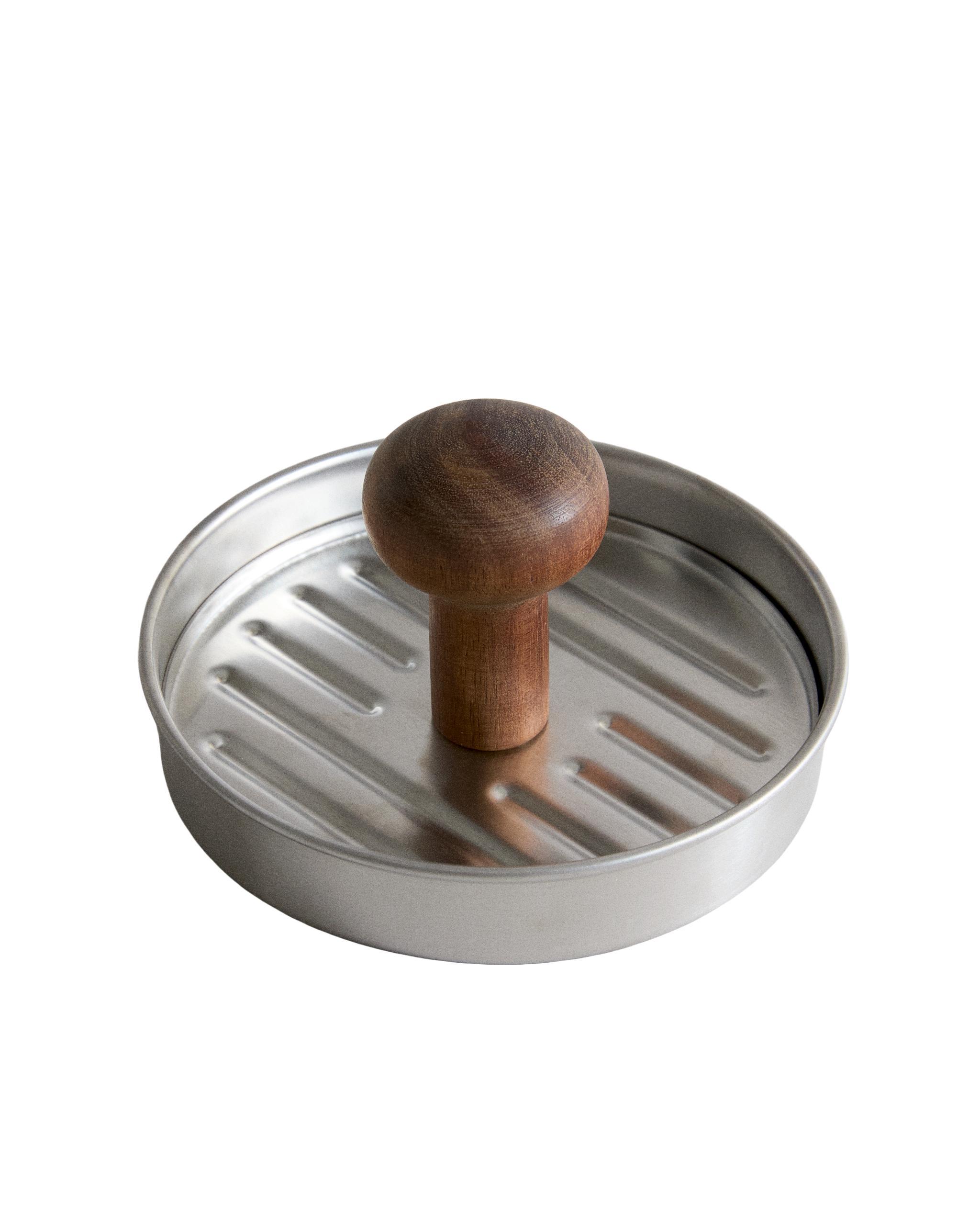 STEEL AND WOOD HAMBURGER MOULD product thumbnail 3