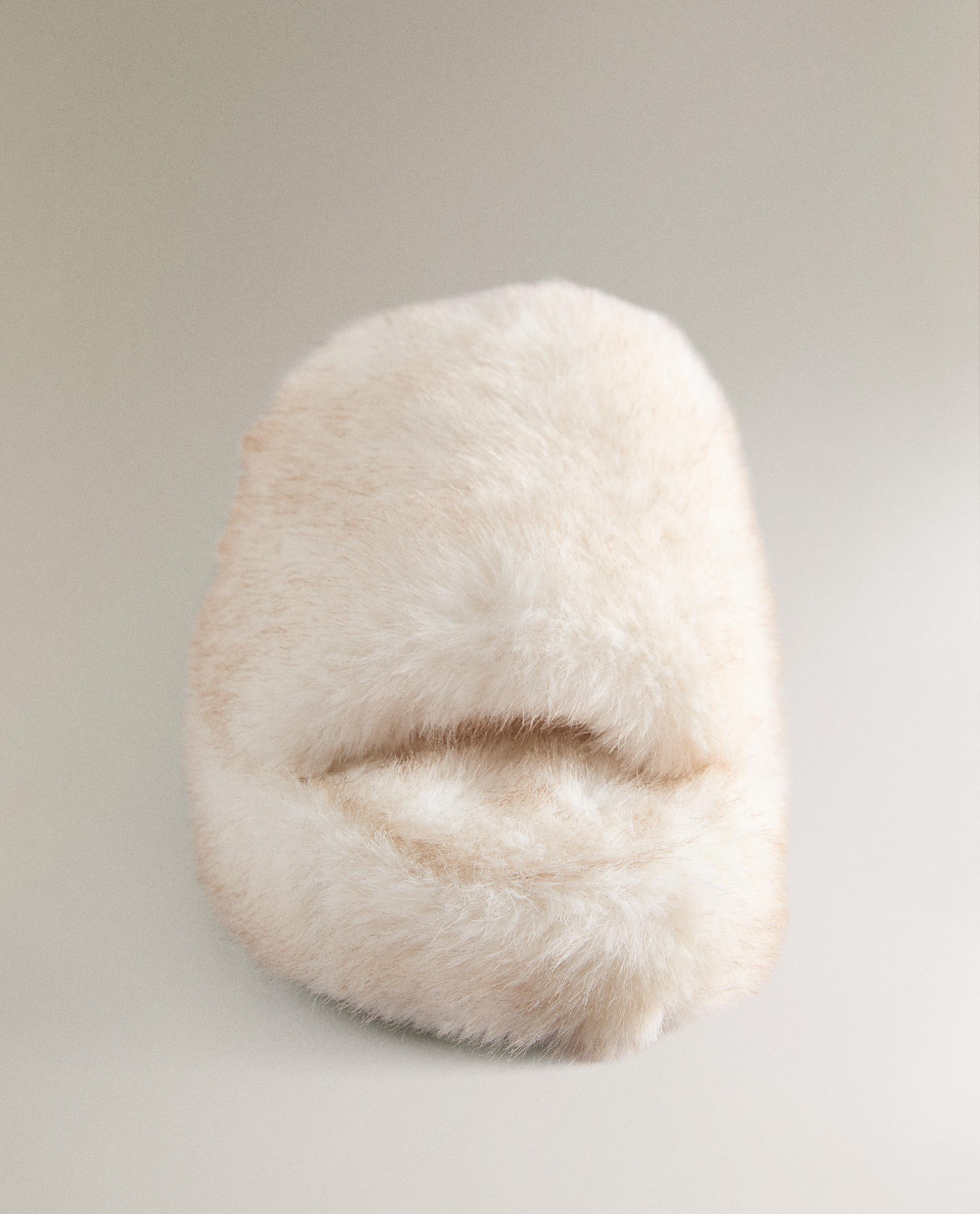 新品 ZARA HOME ザラホーム ストライプファー 大判ブランケット 新品 ZARA HOME ザラホーム ストライプファー 大判ブランケット