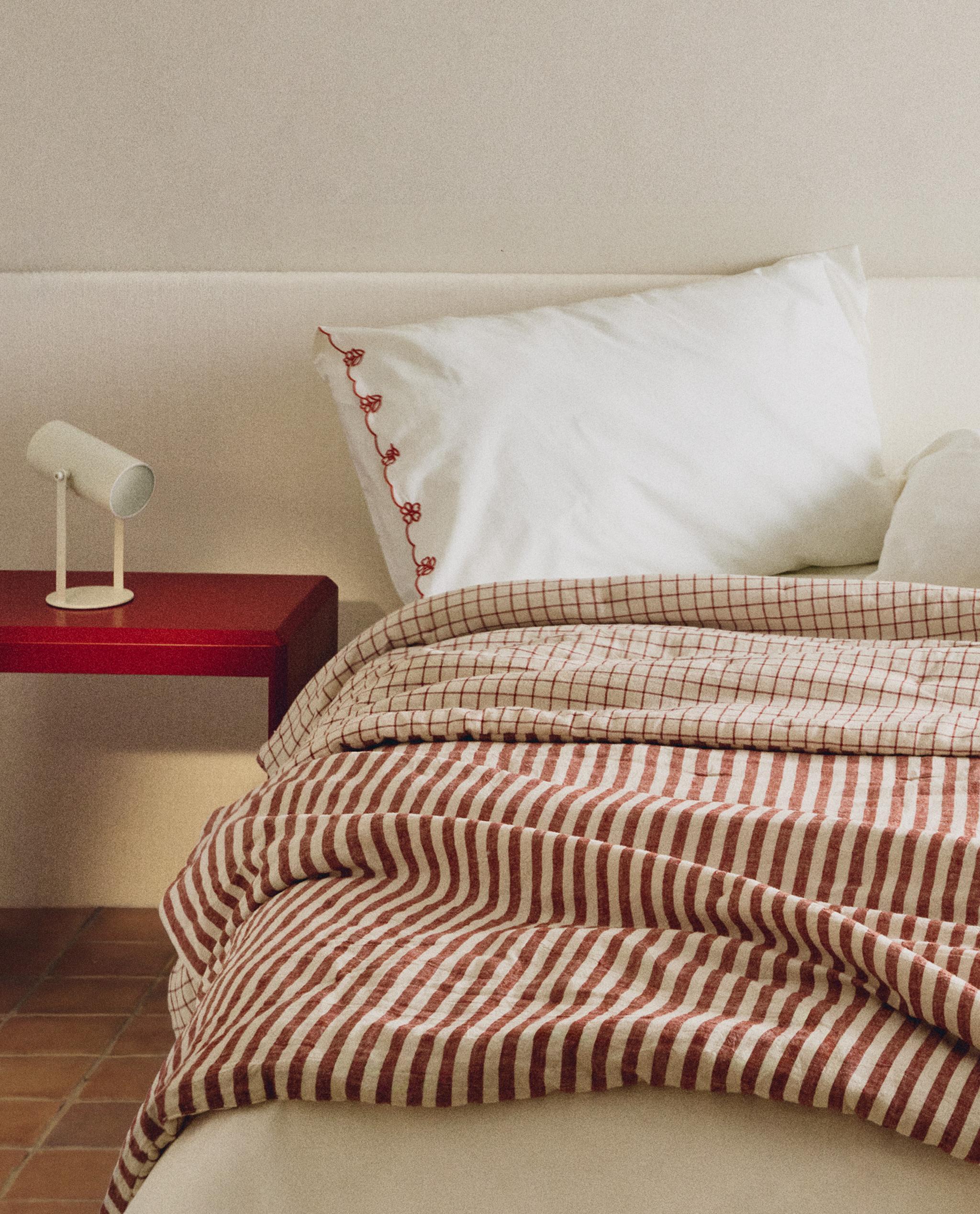 KIDS' STRIPED LINEN AND COTTON QUILTED BEDSPREAD product thumbnail 11