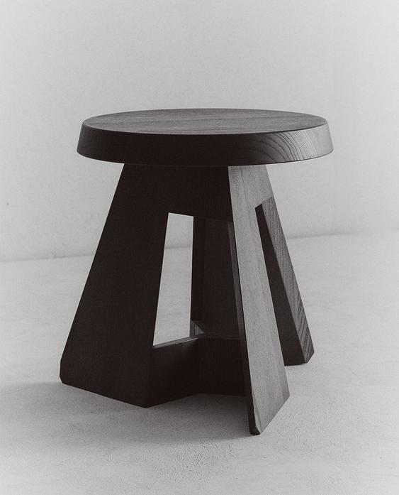 STOOL 03