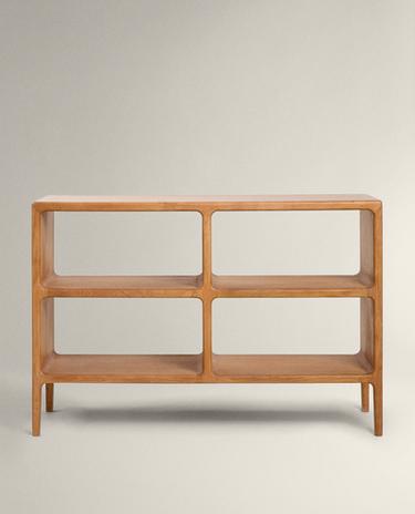 MEDIUM HONEY OAK SIDEBOARD