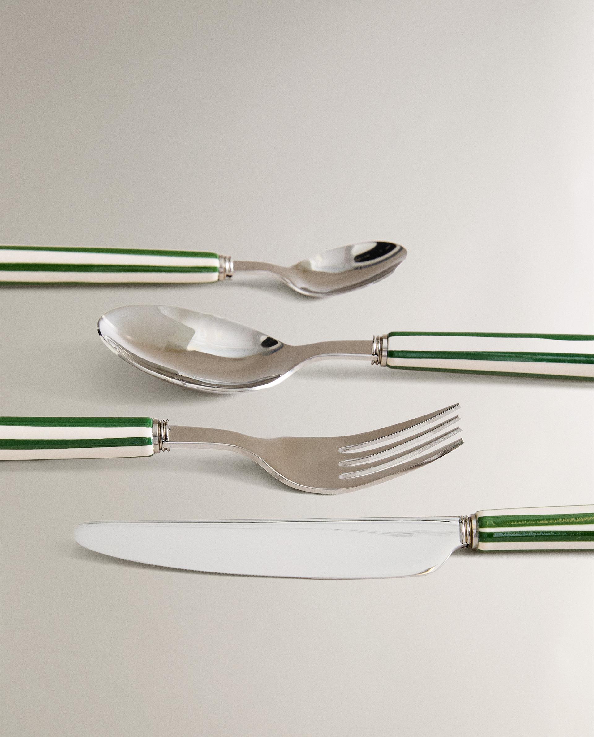 4-PIECE CUTLERY SET WITH CERAMIC HANDLE