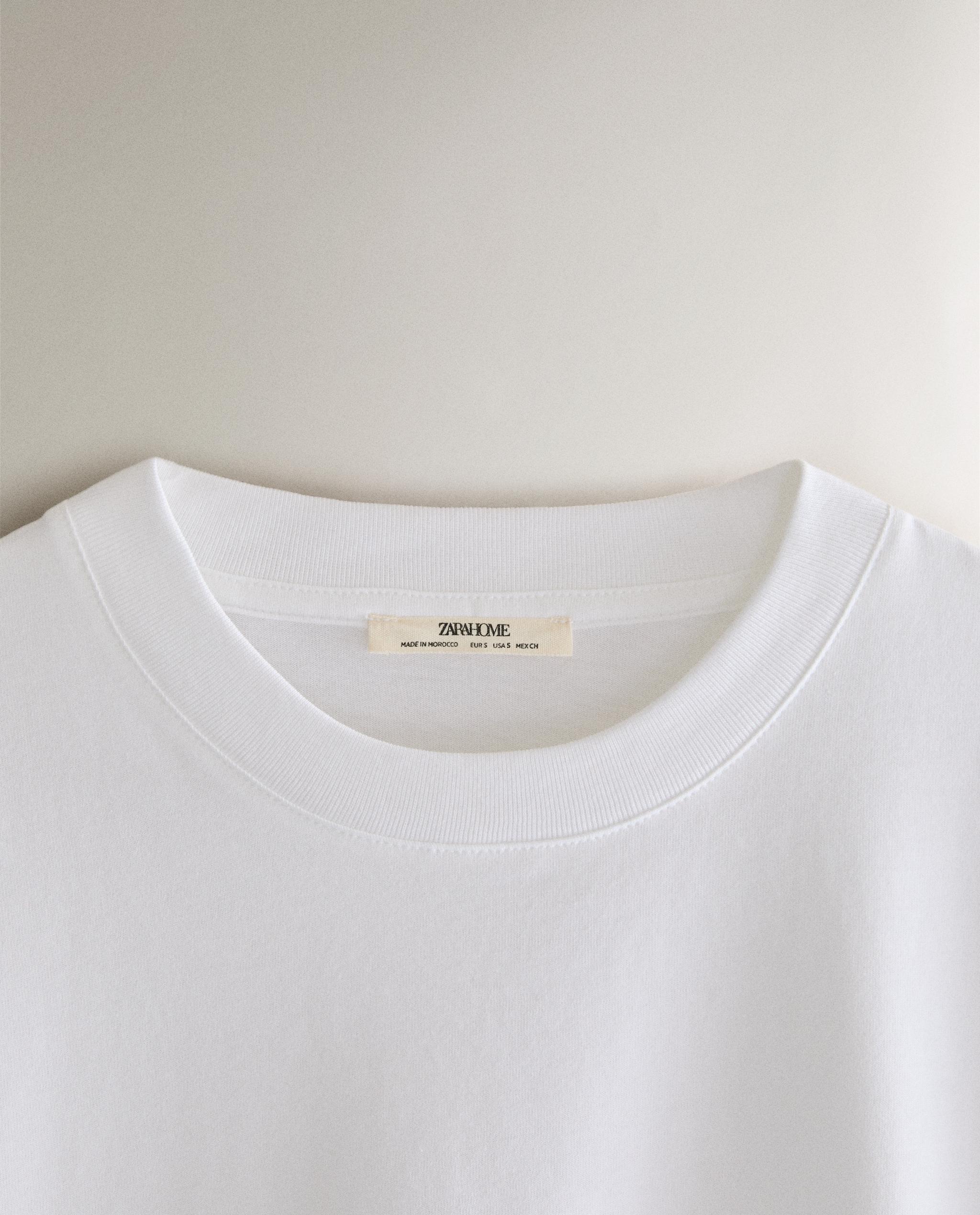 SHORT SLEEVE T-SHIRT product thumbnail 2