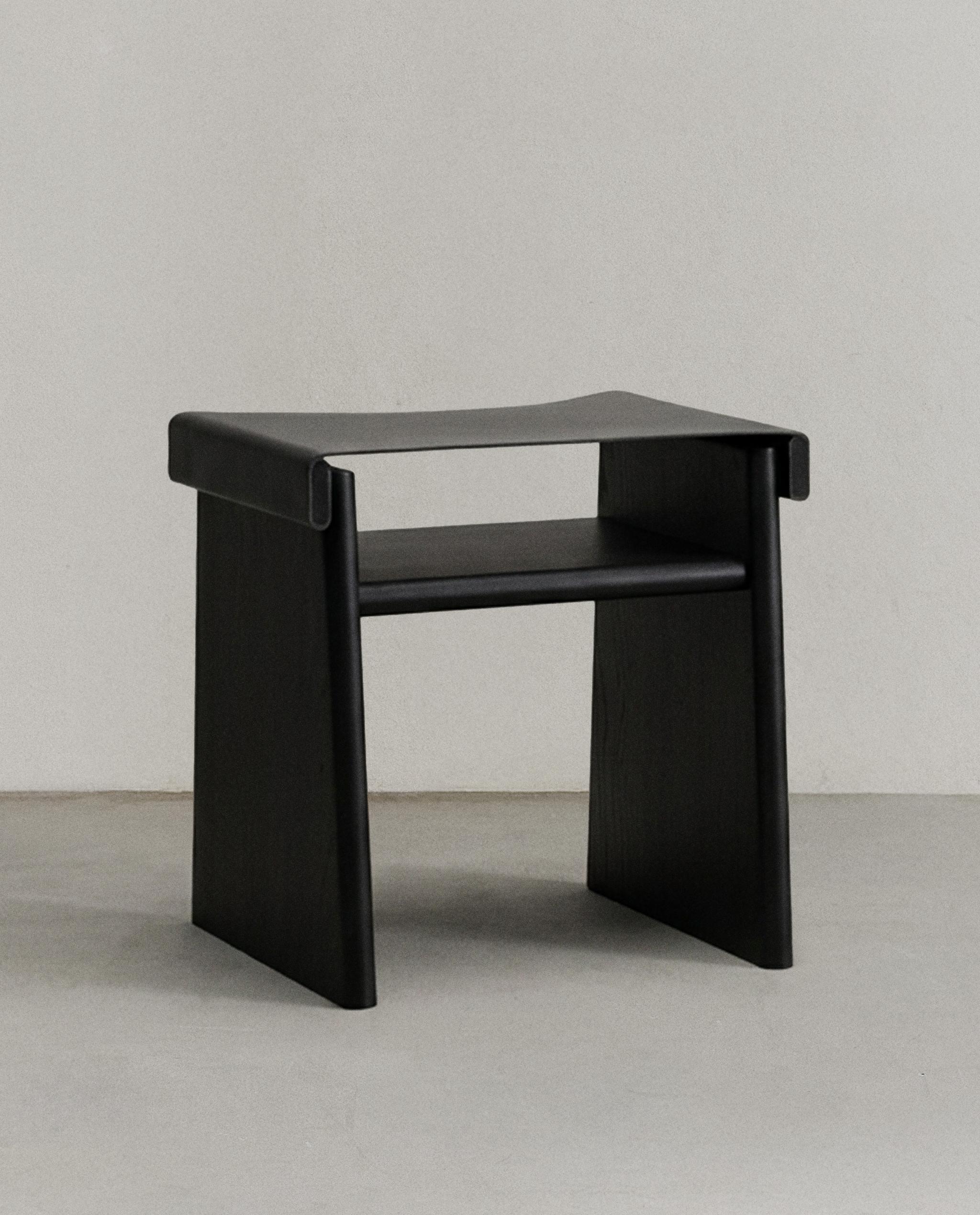 STOOL 02 product thumbnail 13