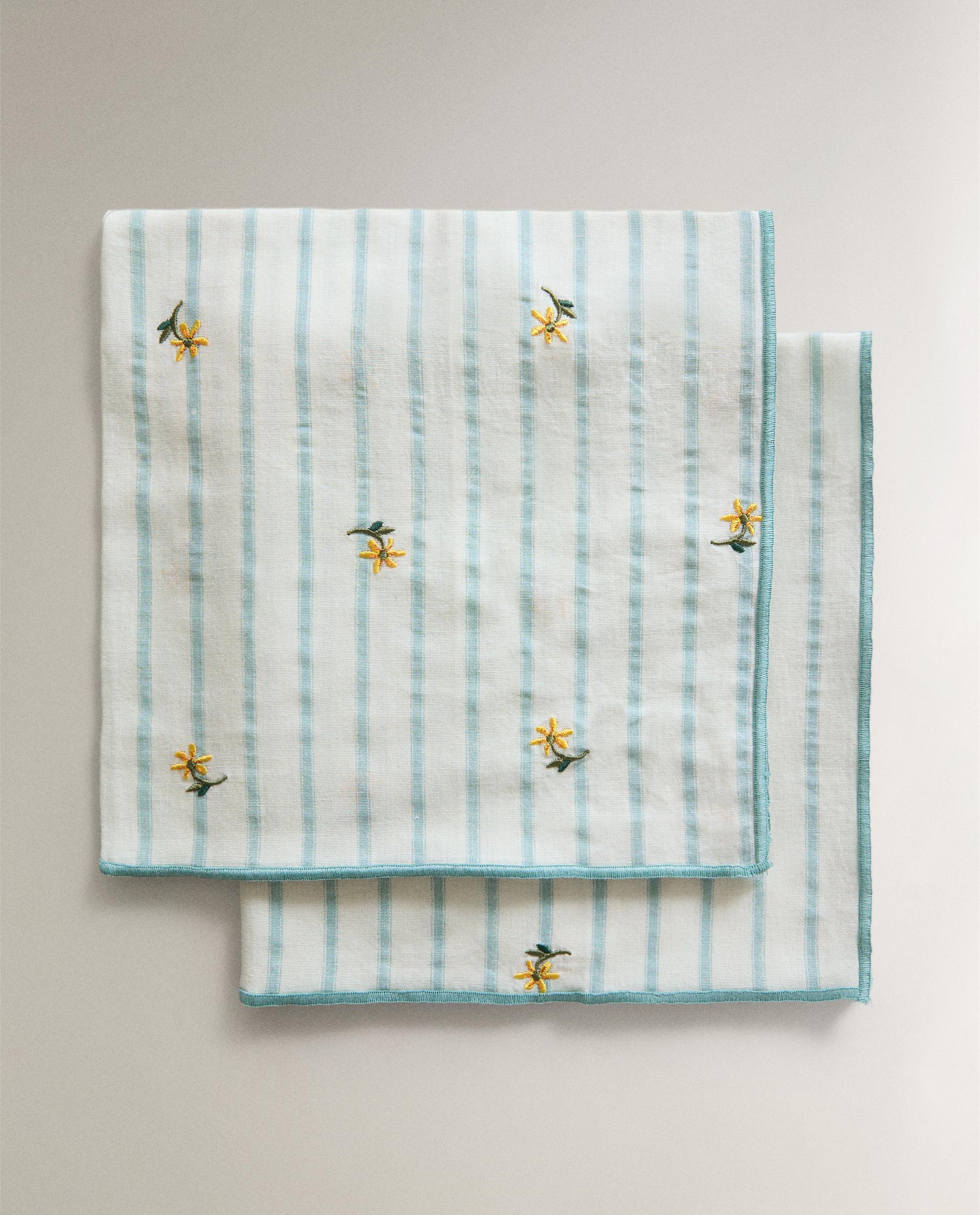 PACK OF STRIPED NAPKINS WITH FLORAL EMBROIDERY (PACK OF 2) product thumbnail 8