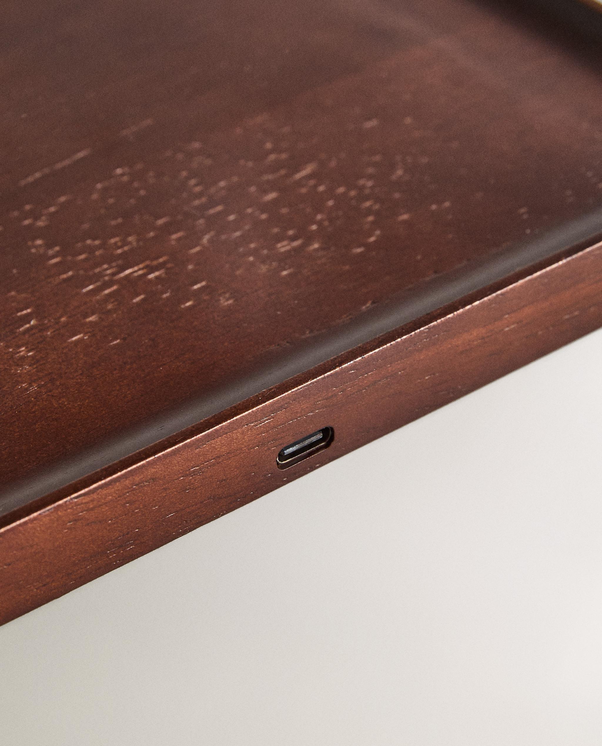MOBILE PHONE CHARGER WOODEN TRAY product thumbnail 4