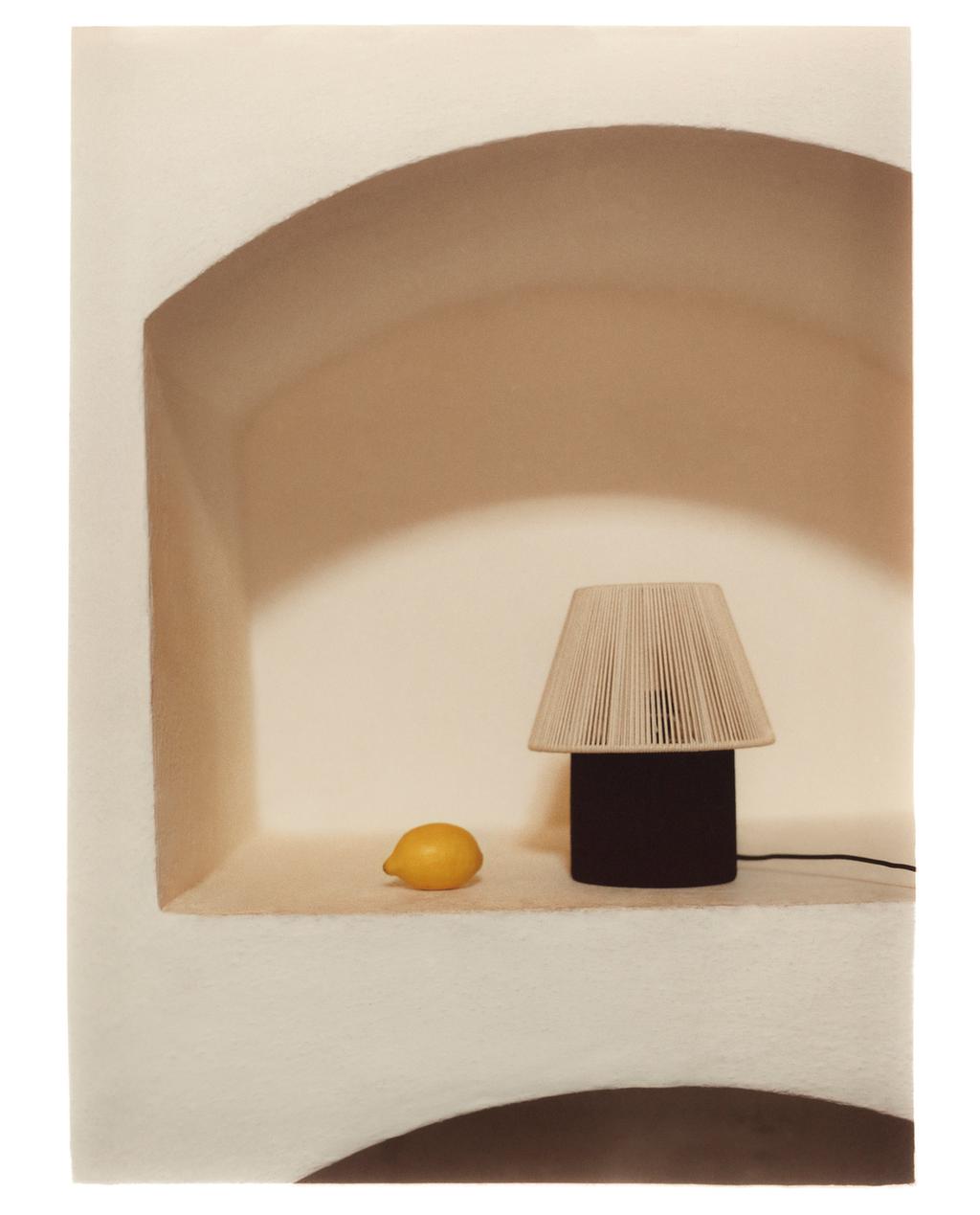 TABLE LAMP WITH CORD SHADE X COLLAGERIE