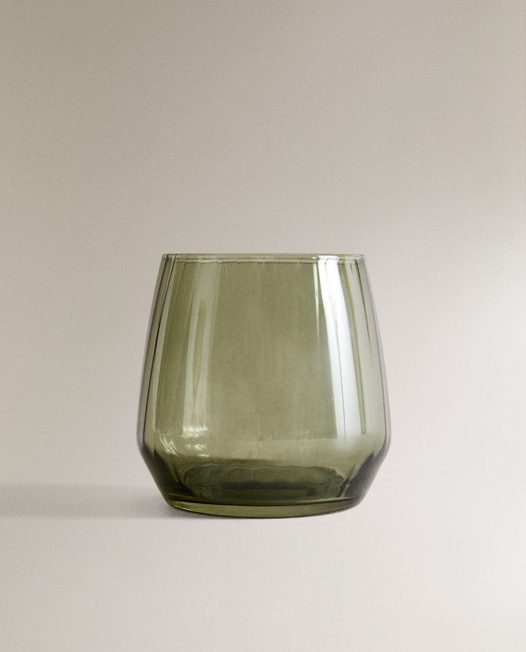 GLASS TUMBLER WITH LINE DESIGN