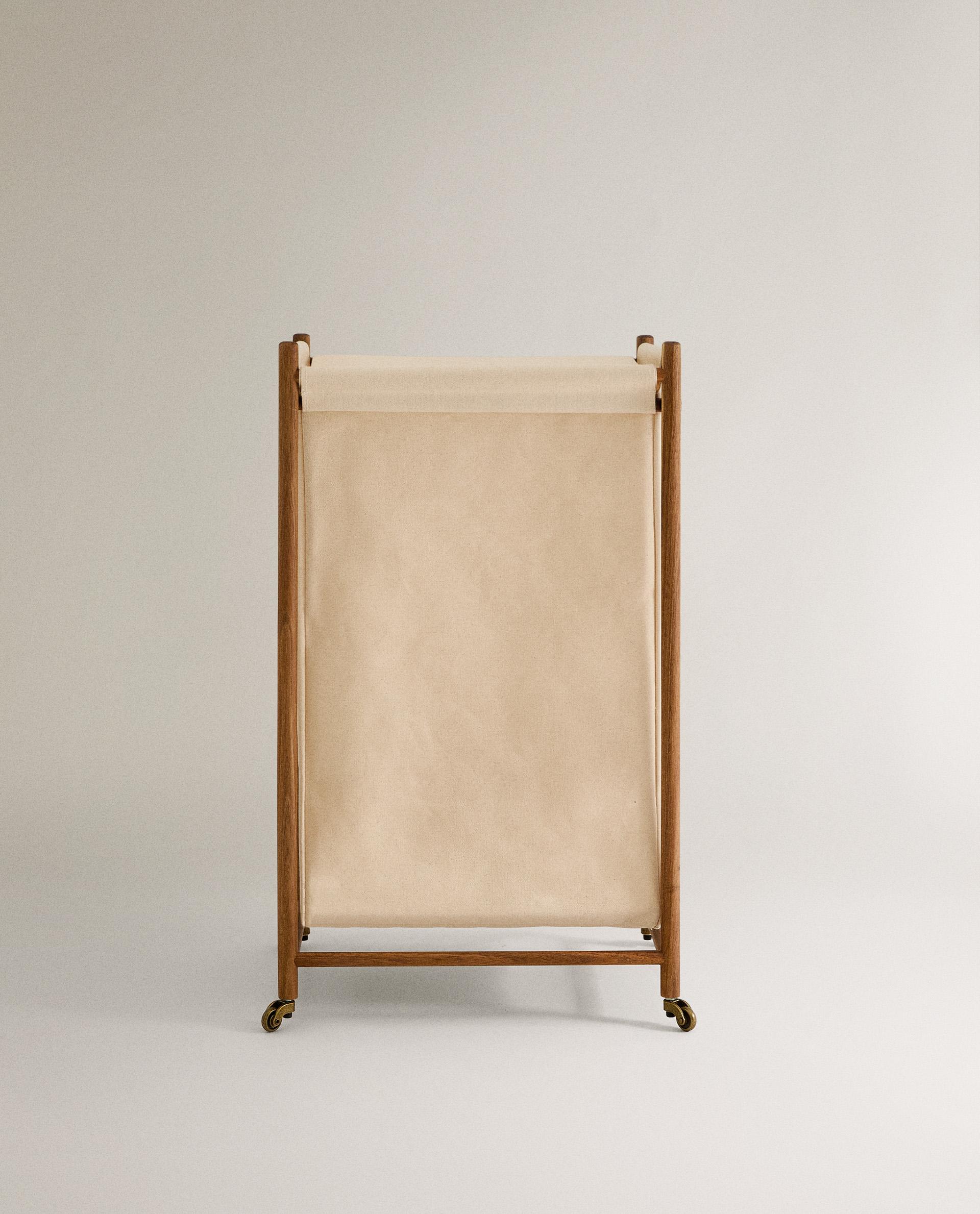 ホワイト ラタン調　ランドリーバスケット♦️ZARA♦️折り畳み可♦️送料込 ランドリーバスケット 中央間仕切り | Zara Home 日本/Japan