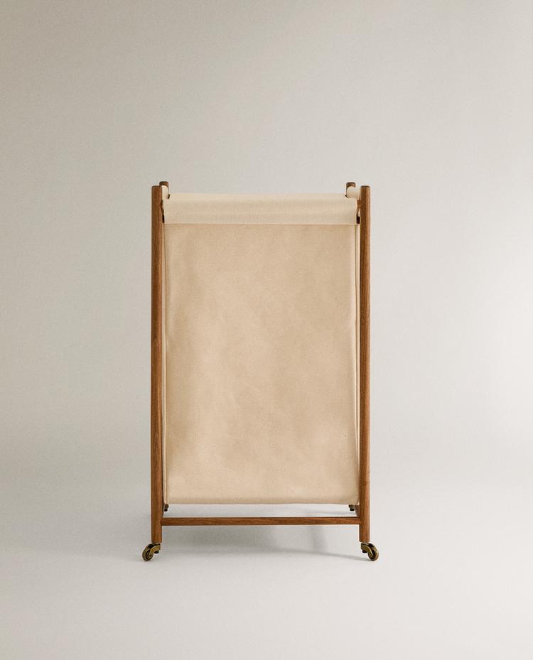 CESTO PER LA BIANCHERIA CON COPERCHIO CESTO PER LA BIANCHERIA CON COPERCHIO