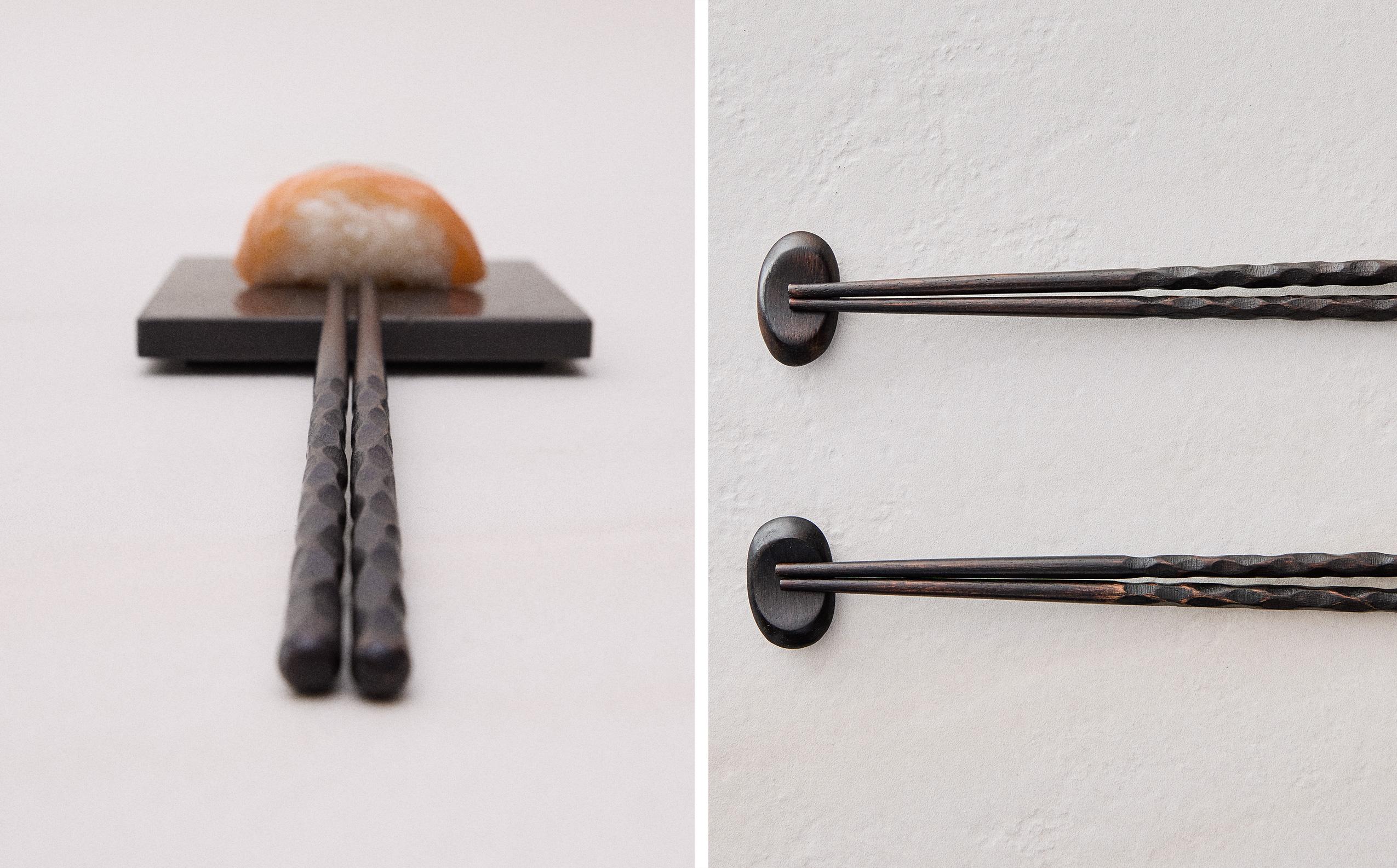 SET OF WOODEN CHOPSTICKS AND STAND