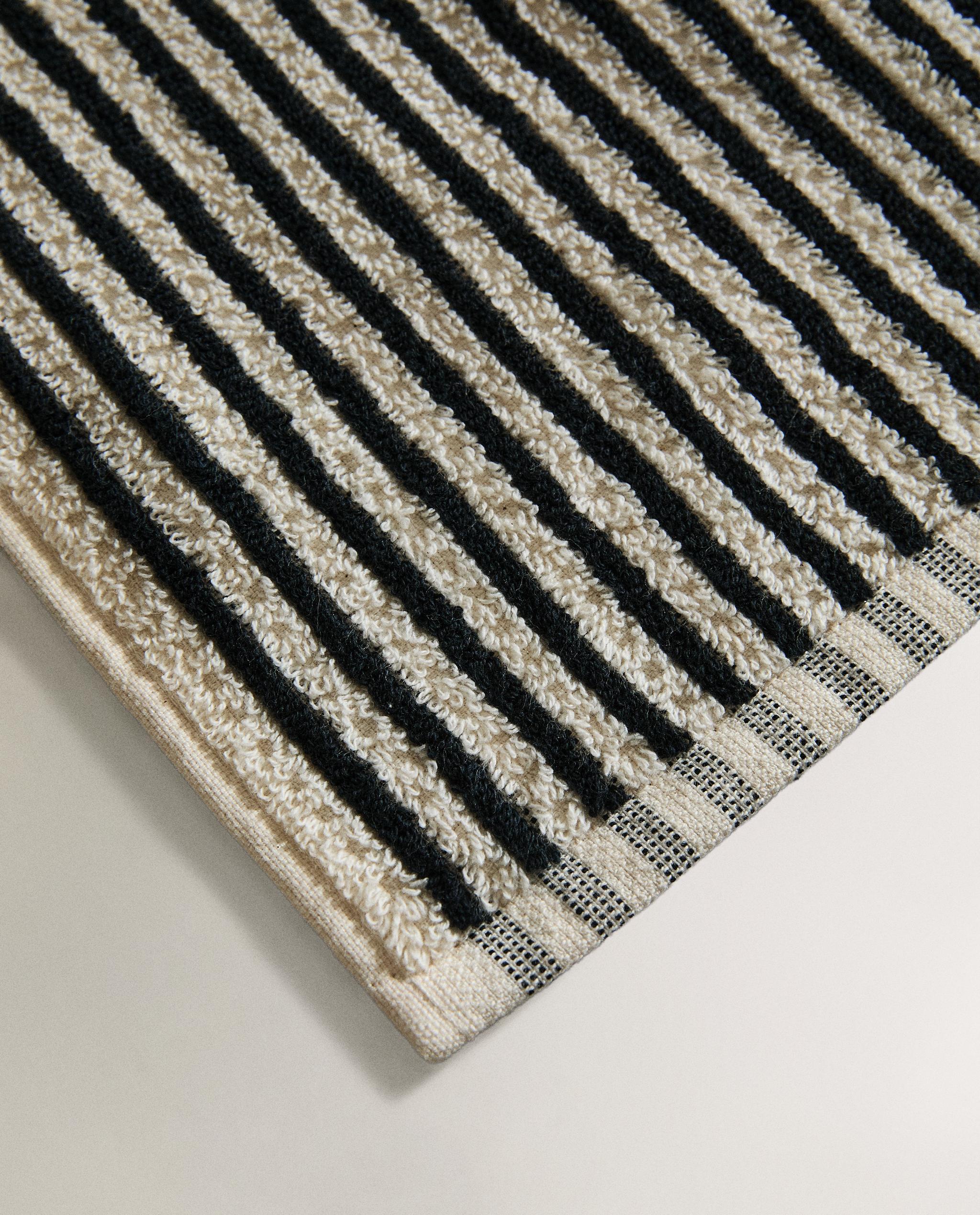 DYED THREAD COTTON BATH TOWEL product thumbnail 7