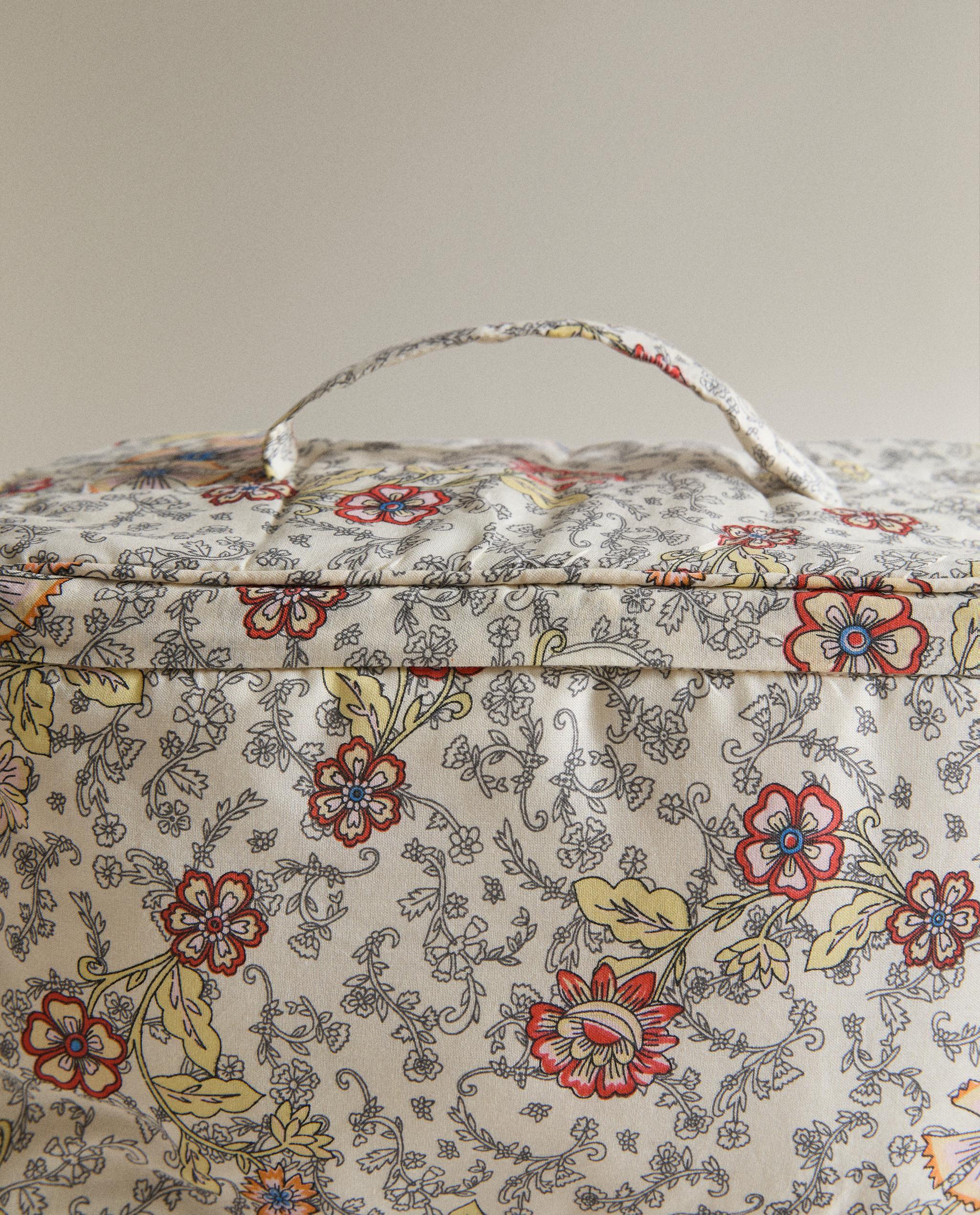 KIDS' FLORAL WASH BAG product thumbnail 10