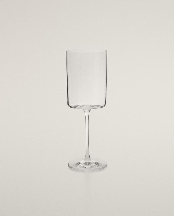 RAVNA ČAŠA ZA VINO OD KRISTALINA