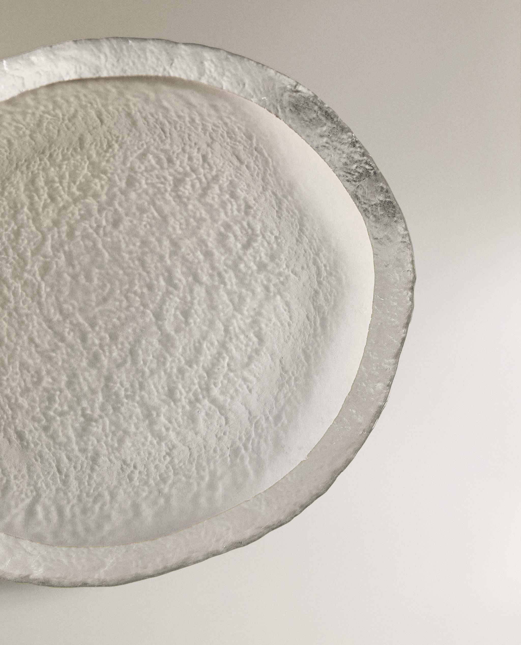 GLASS SERVICE PLATE WITH RIM product thumbnail 8