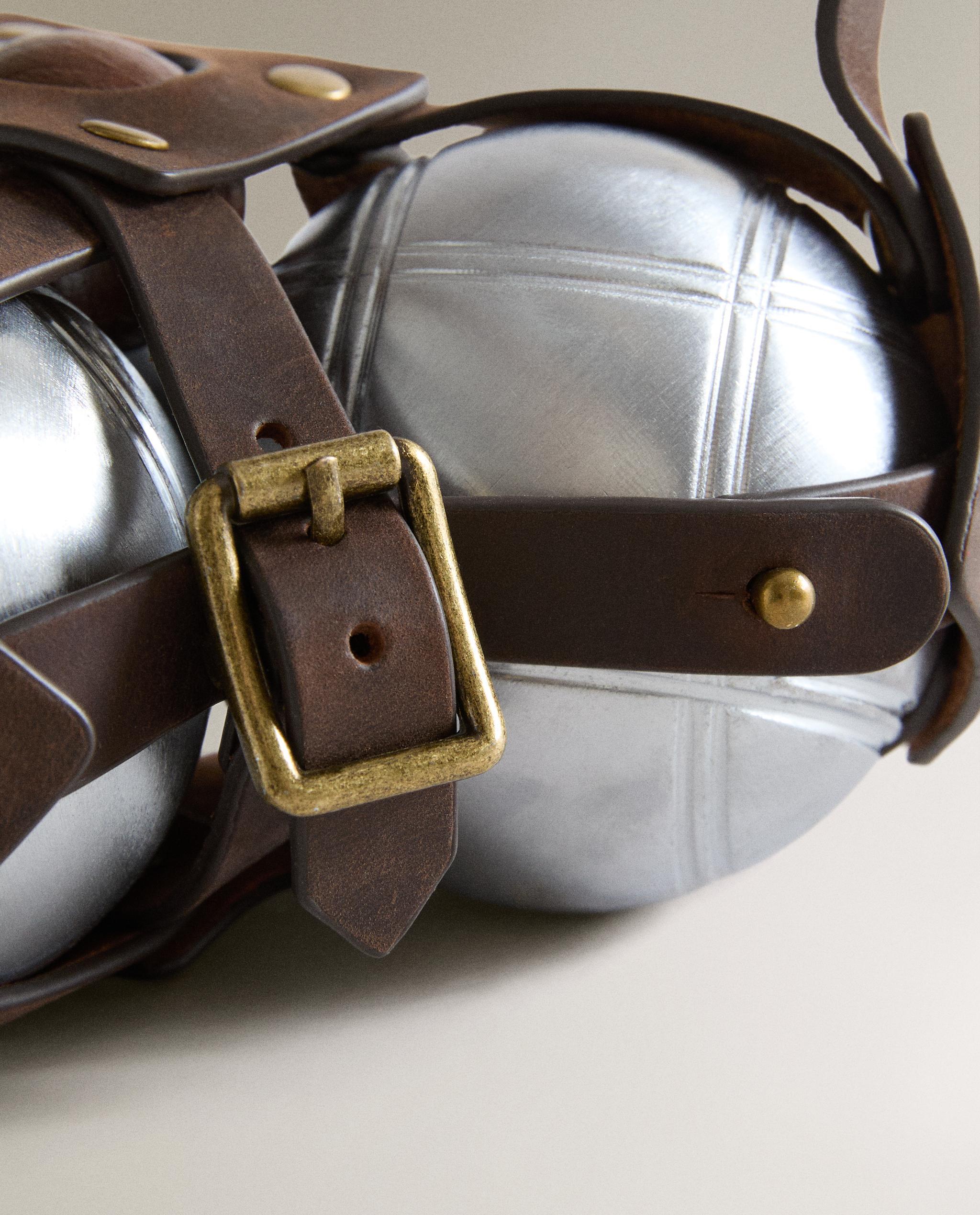 BOULES SET WITH LEATHER CASE product thumbnail 17