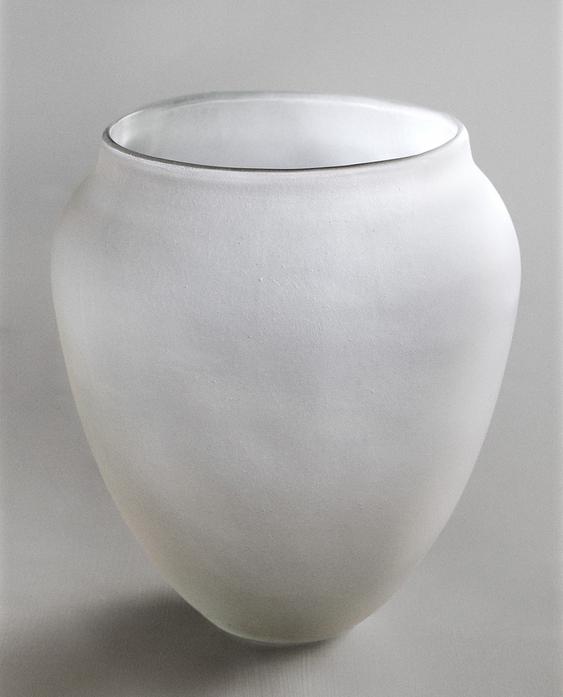 OPAQUE GLASS VESSEL I COLIN KING