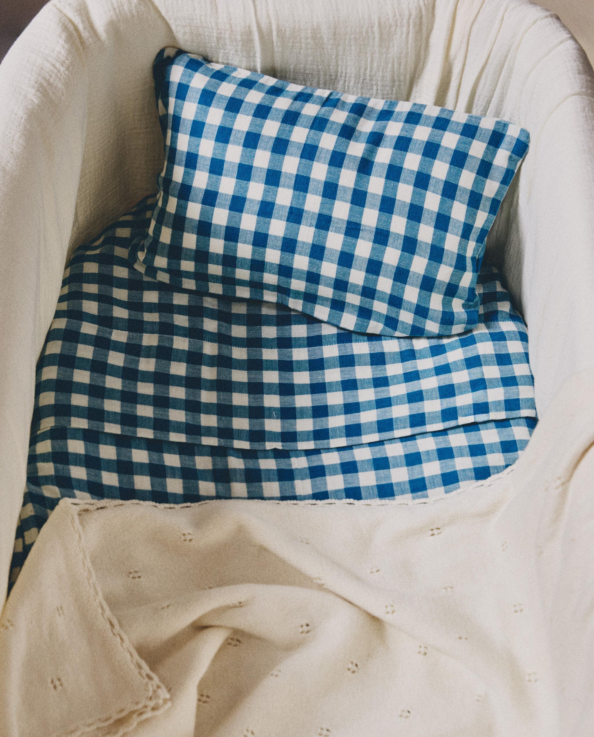 CHECK COT PILLOWCASE AND FLAT SHEET SET product thumbnail 8