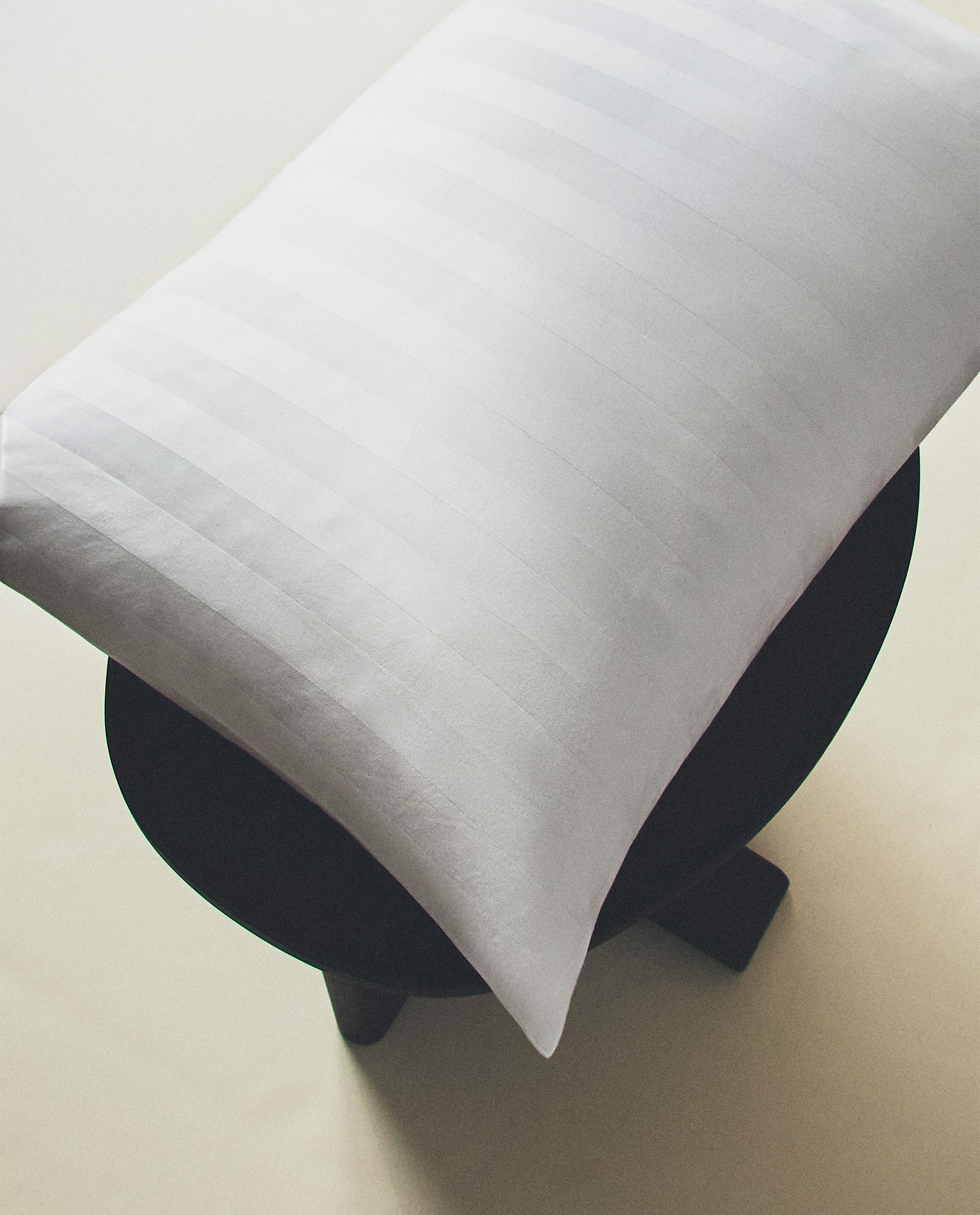 STRIPED SATEEN PILLOWCASE (500 THREAD COUNT) product thumbnail 19