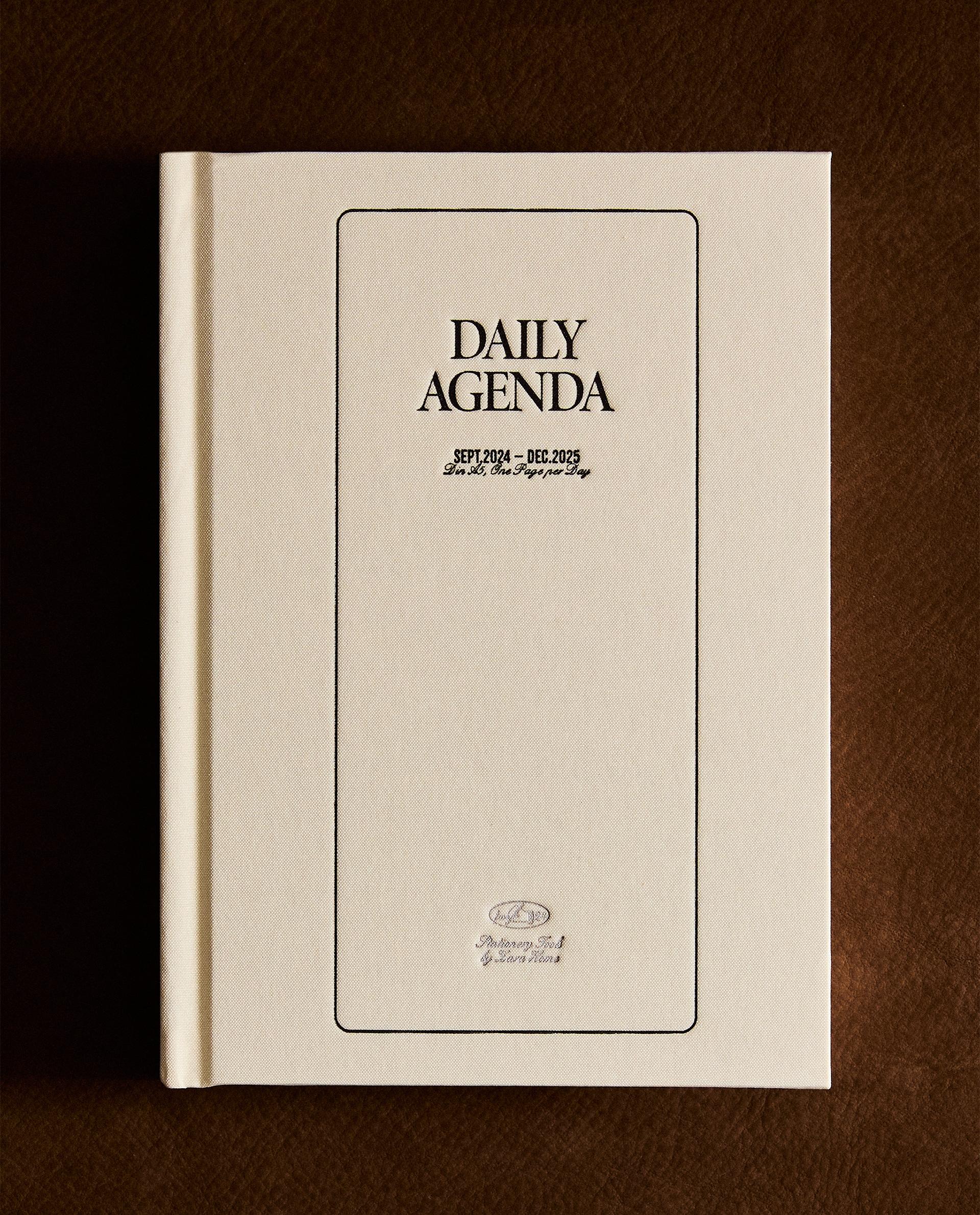 A5 DAY-TO-PAGE DIARY