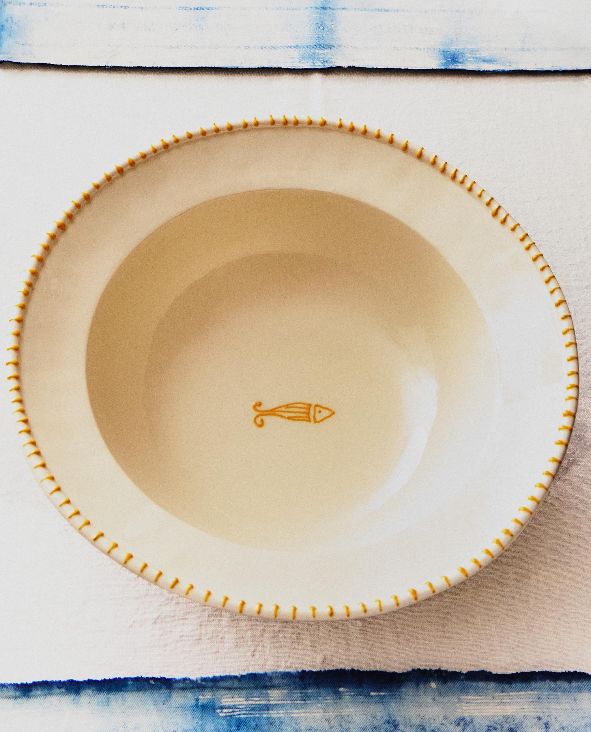 FISH EARTHENWARE SALAD BOWL product thumbnail 10