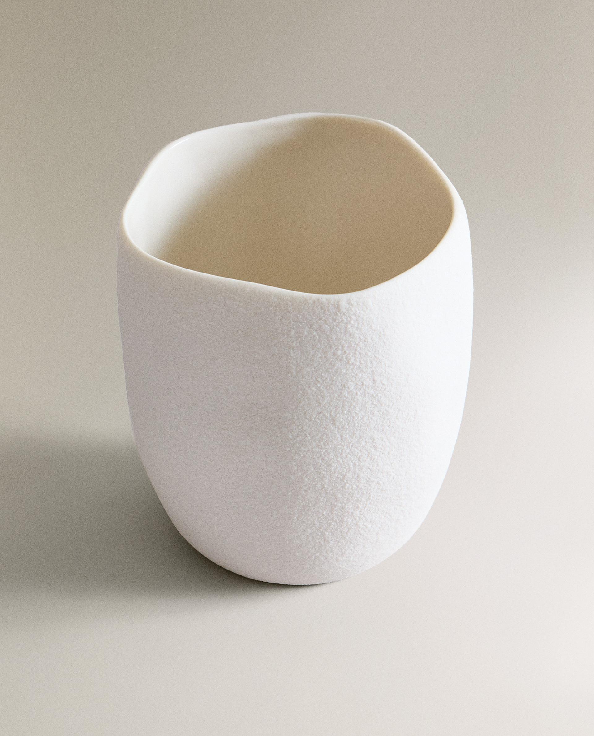 TEXTURED TOOTHBRUSH HOLDER product thumbnail 3