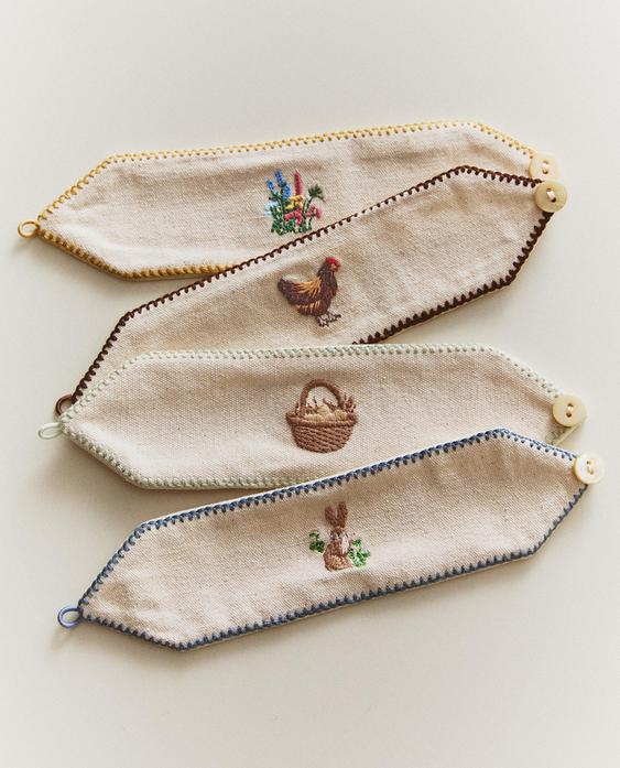 PORTATOVAGLIOLI RICAMATI PASQUA (SET DA 4)