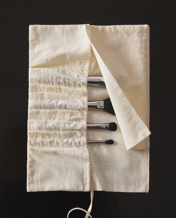 NECESER DE BROCHAS DE MAQUILLAJE