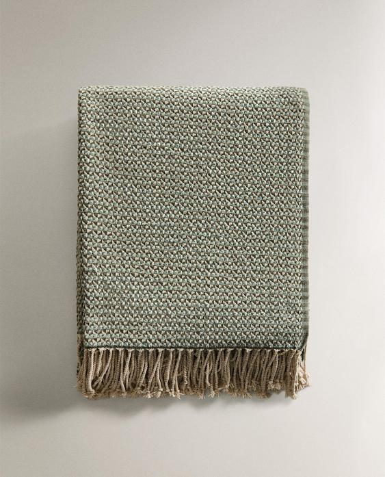 بطانية شينيل بتصميم هندسي