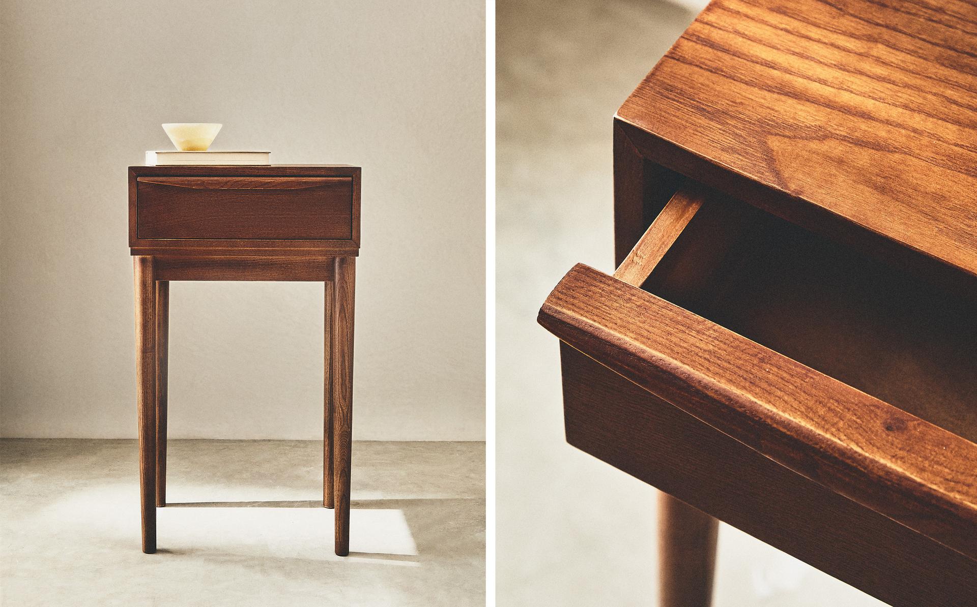 ASH WOOD NIGHT TABLE WITH DRAWER ASH WOOD NIGHT TABLE WITH DRAWER