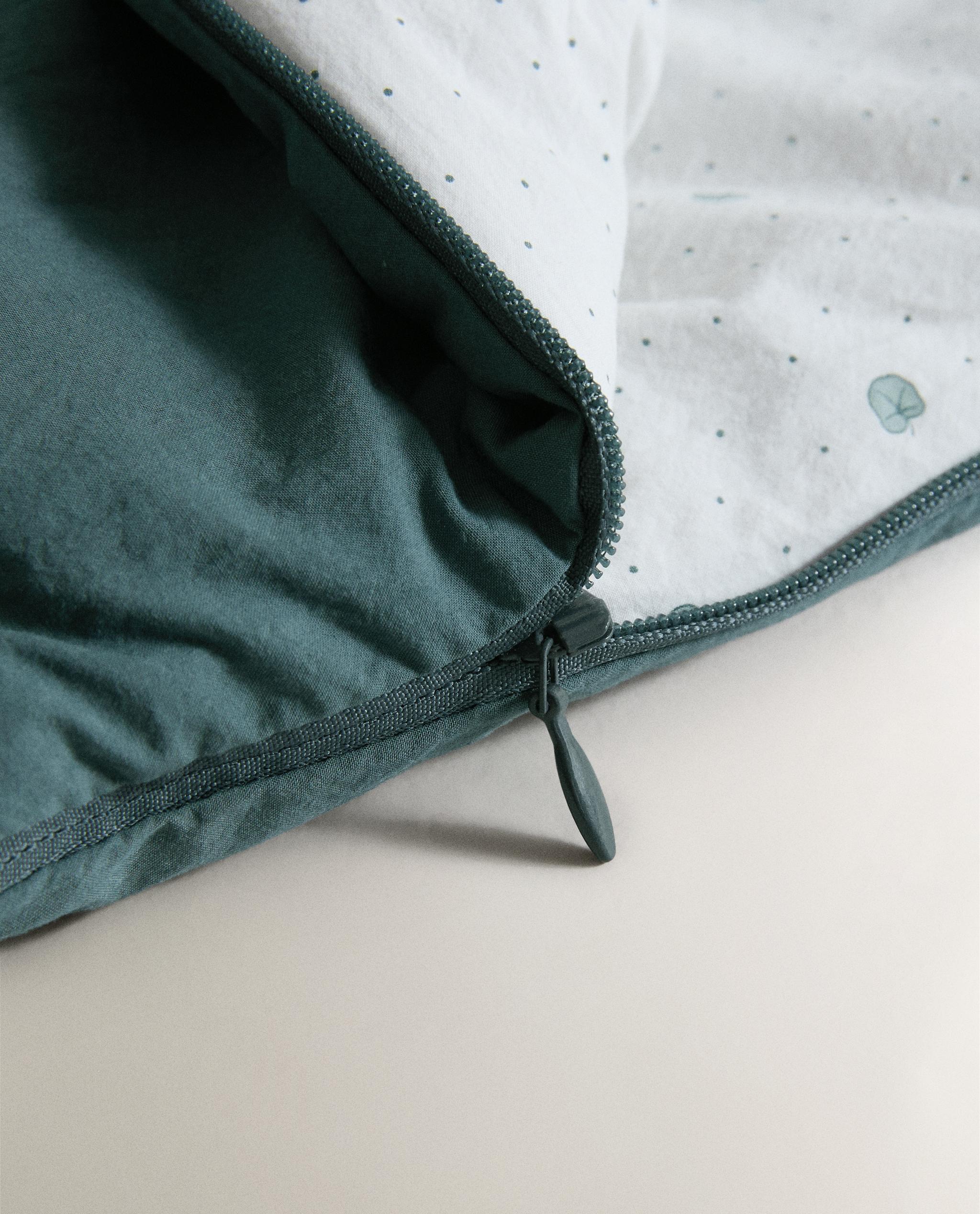 LEAF PRINT COTTON CARRYCOT BABY WRAP product thumbnail 4