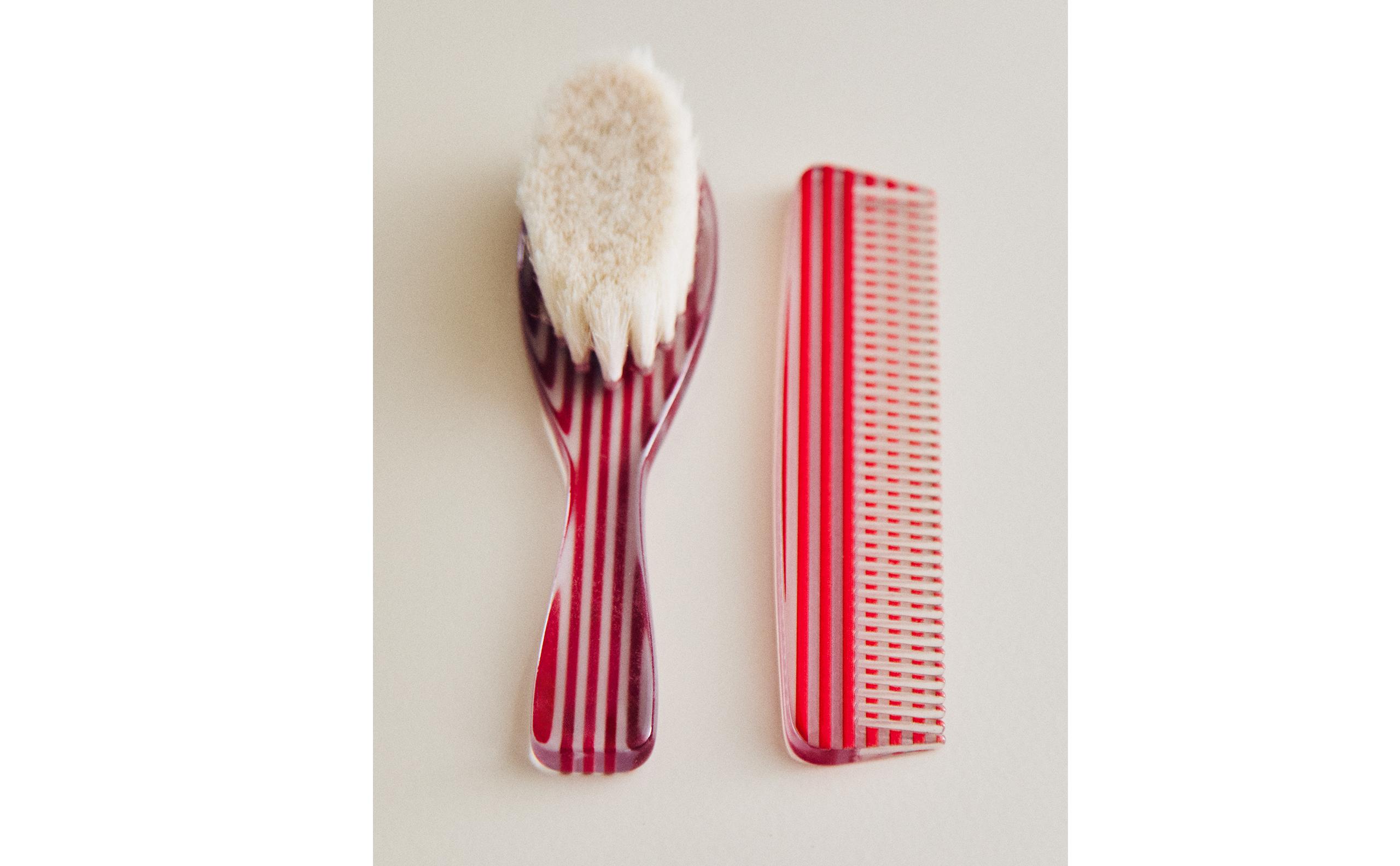 STRIPED BABY BRUSH AND COMB SET product thumbnail 9