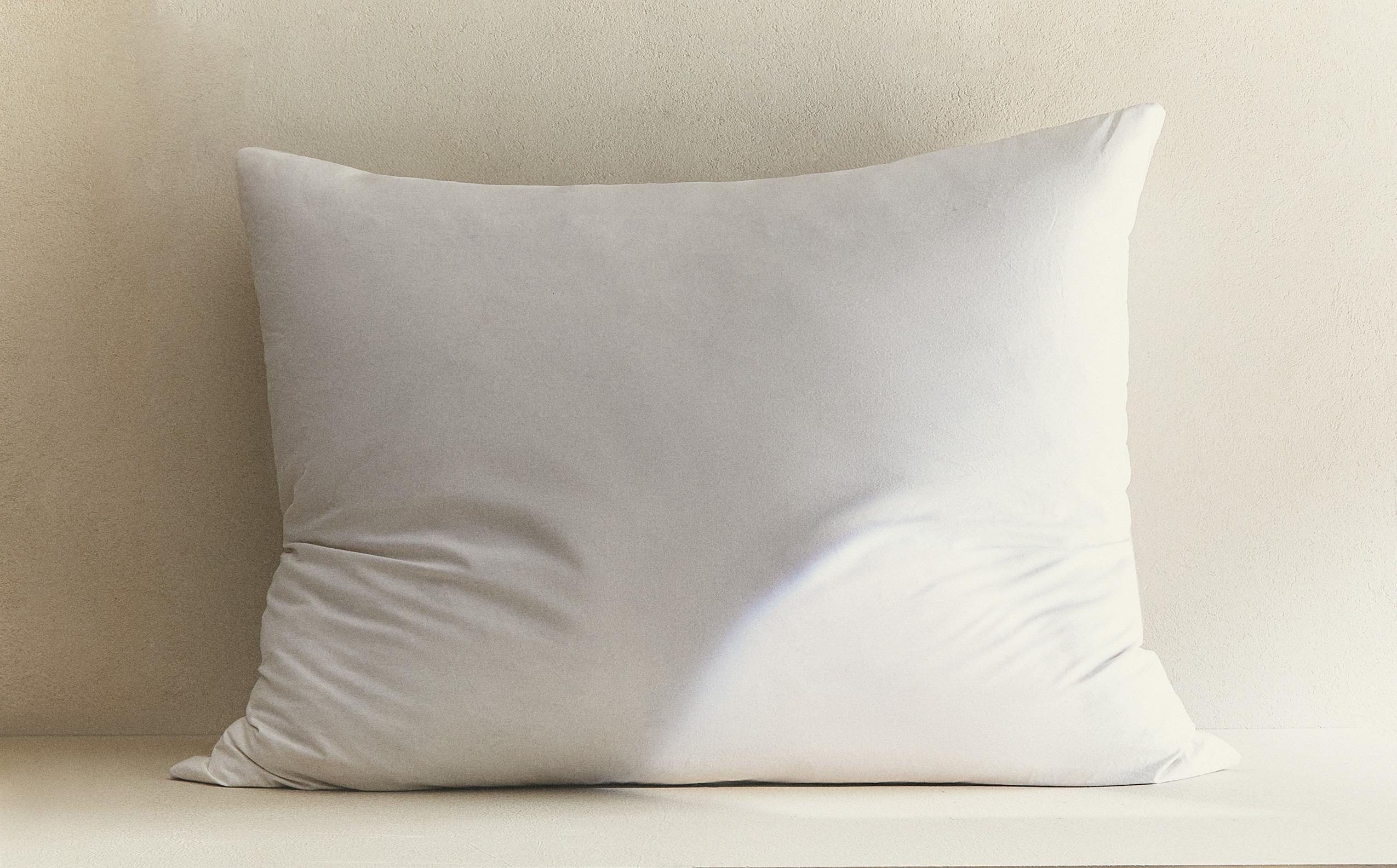 ALMOHADA DECORATIVA PLUMA-5/95
