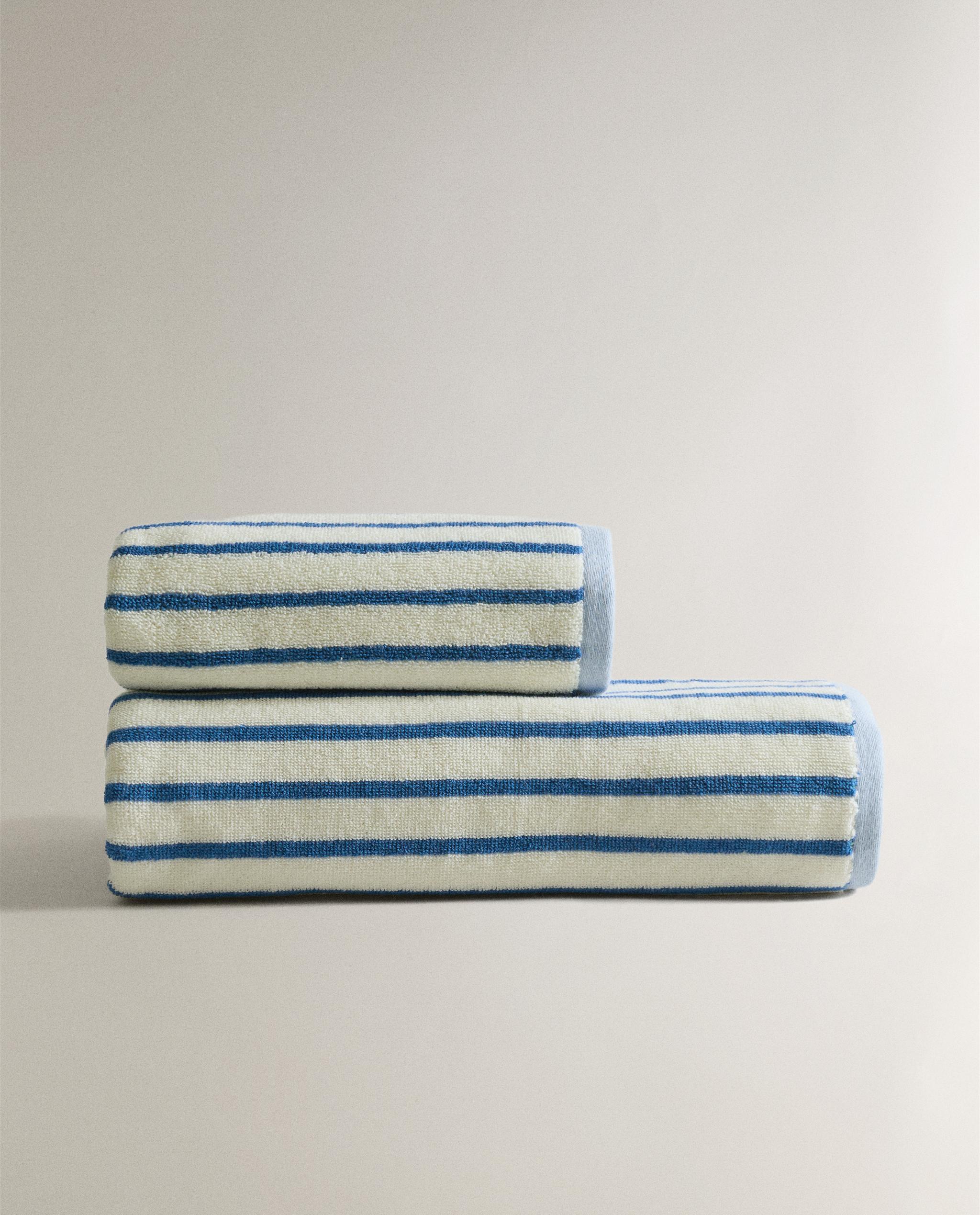 KIDS' REVERSIBLE STRIPED BATH TOWEL product thumbnail 16