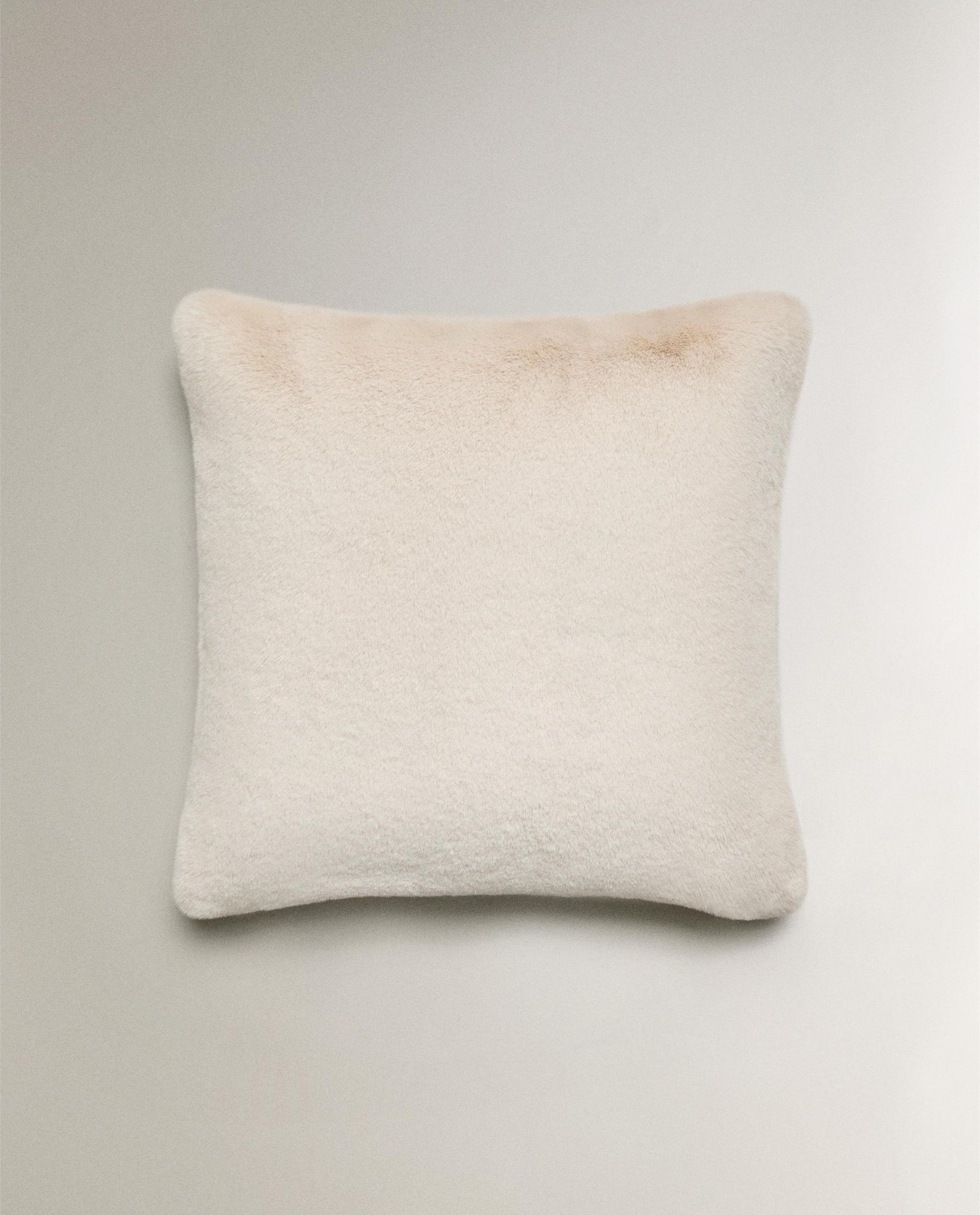 FUNDA COJÍN PELO FUNDA COJÍN PELO