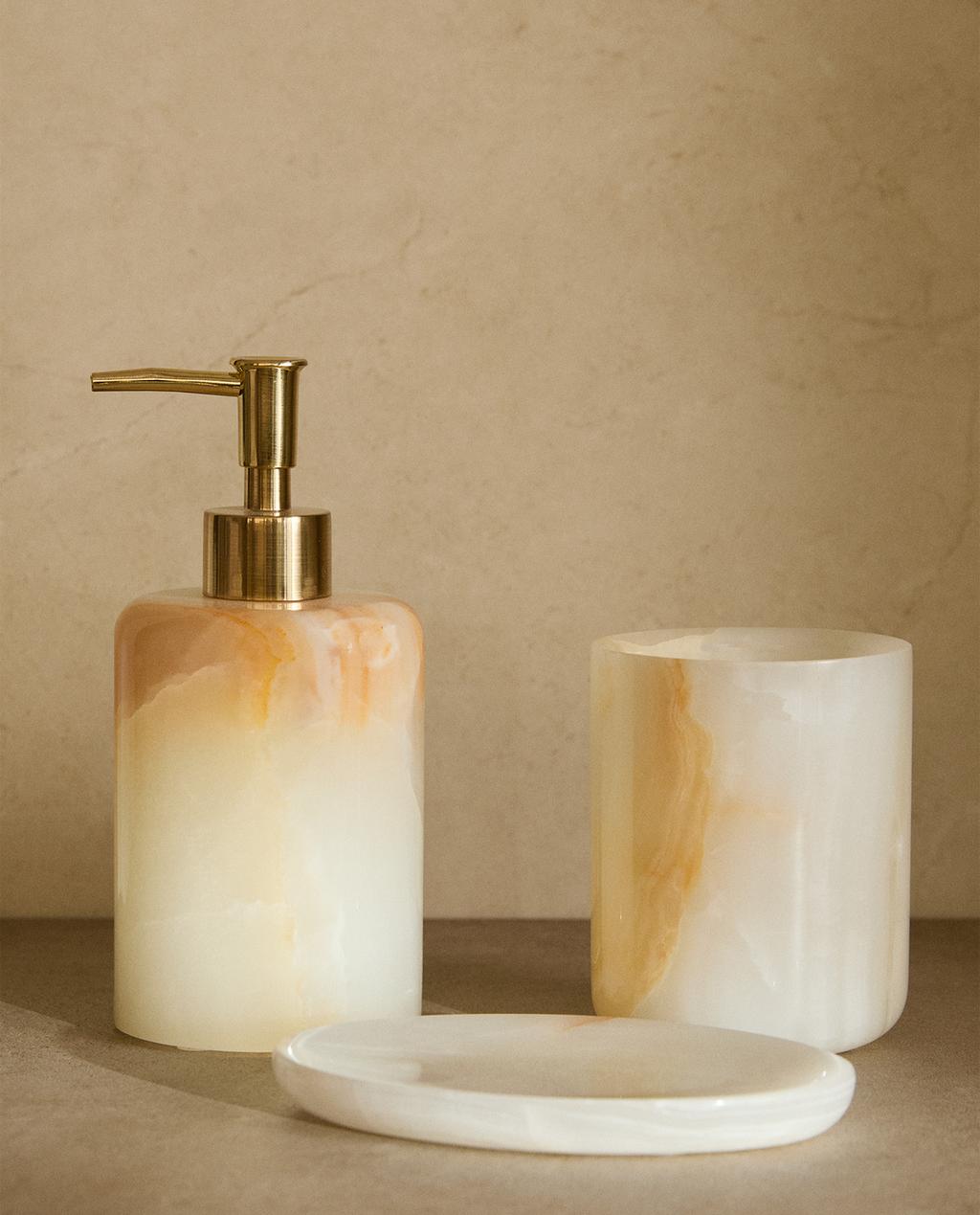 ONYX BATHROOM SET