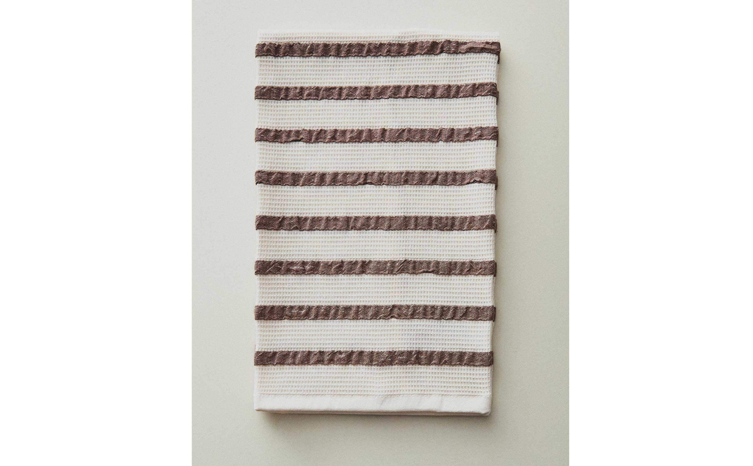 WAFFLE-KNIT TEA TOWEL product thumbnail 2