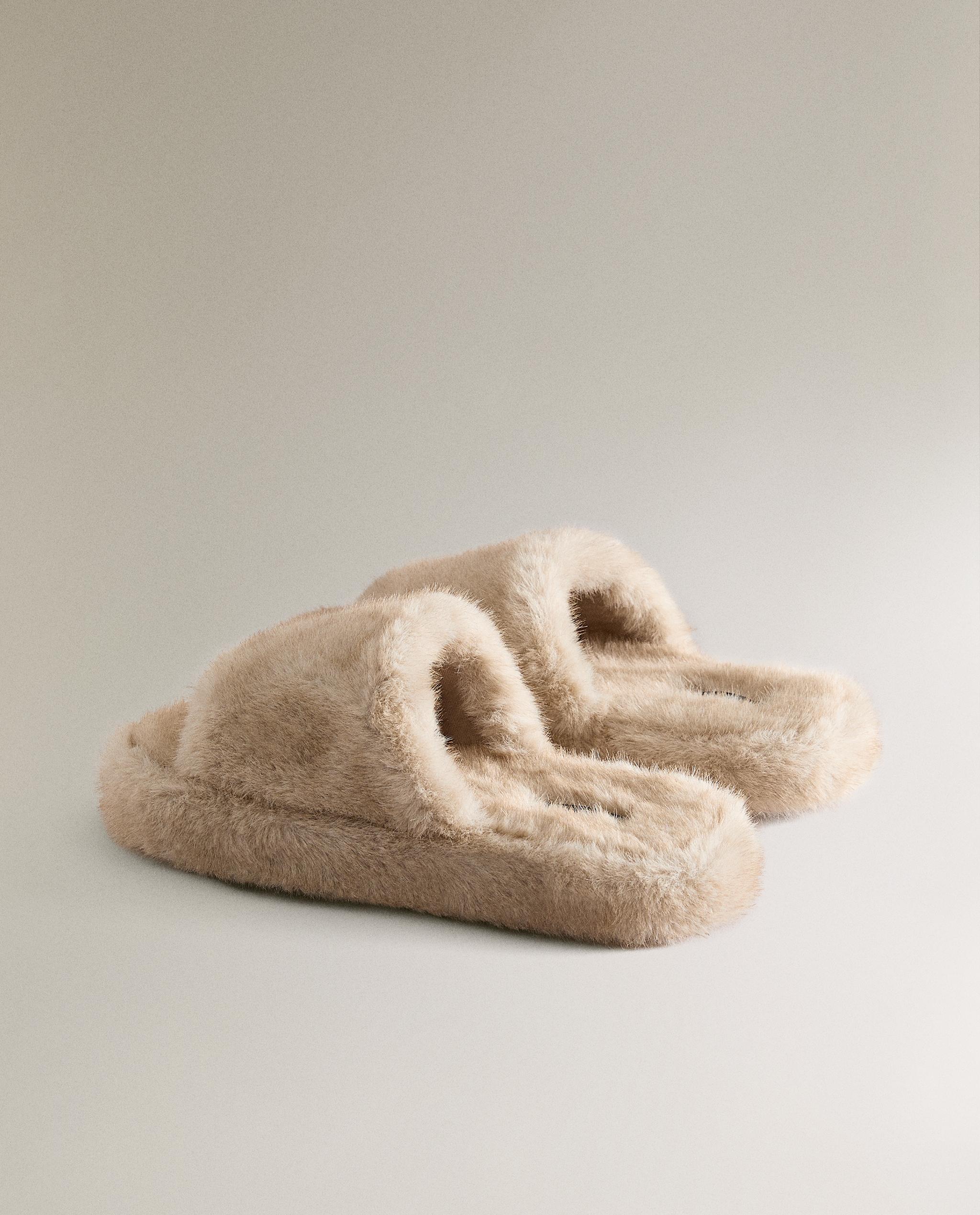 フラットフォーム フェイクファー スリッパ | Zara Home 日本/Japan