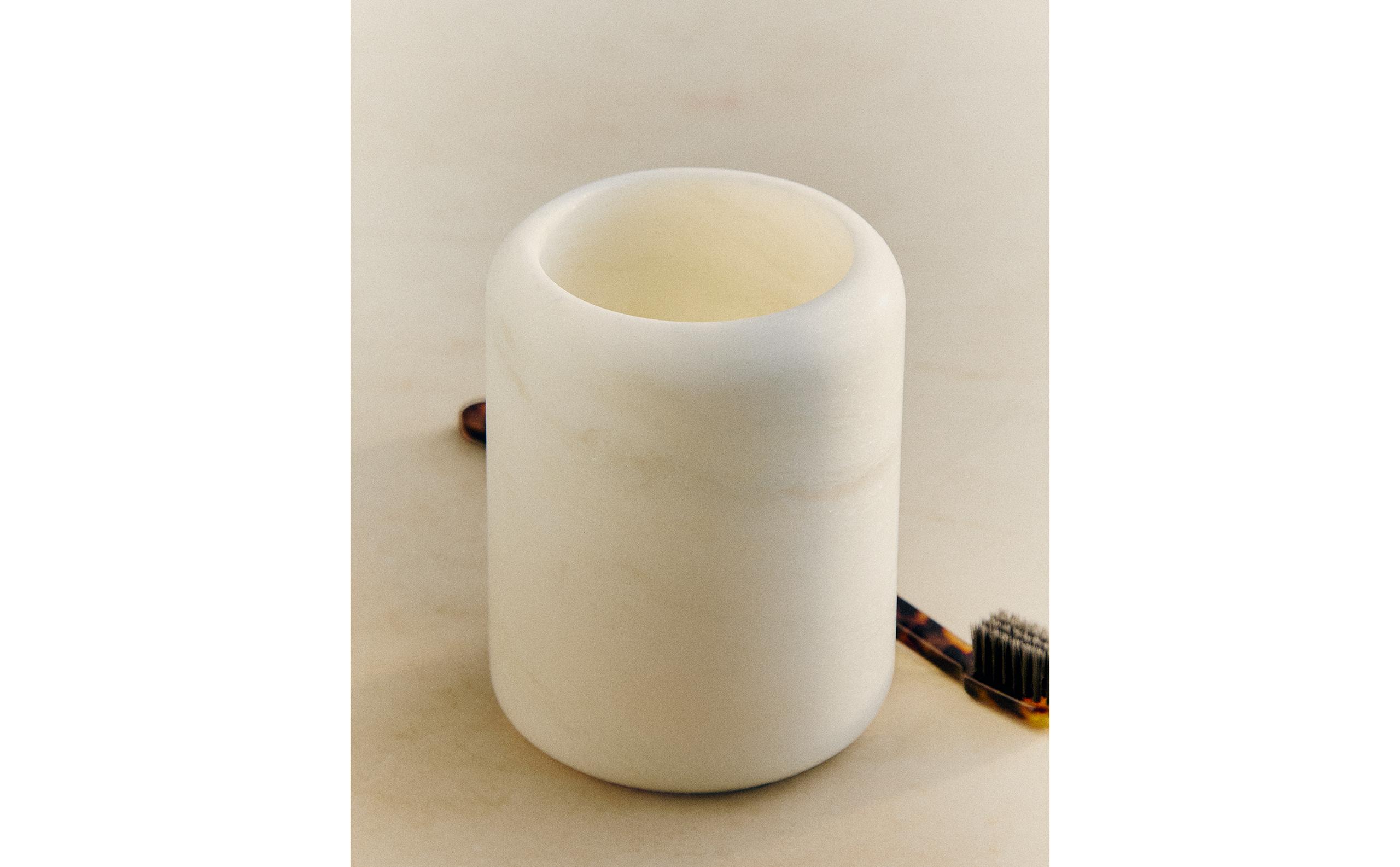 WHITE MARBLE BATHROOM SET product thumbnail 16