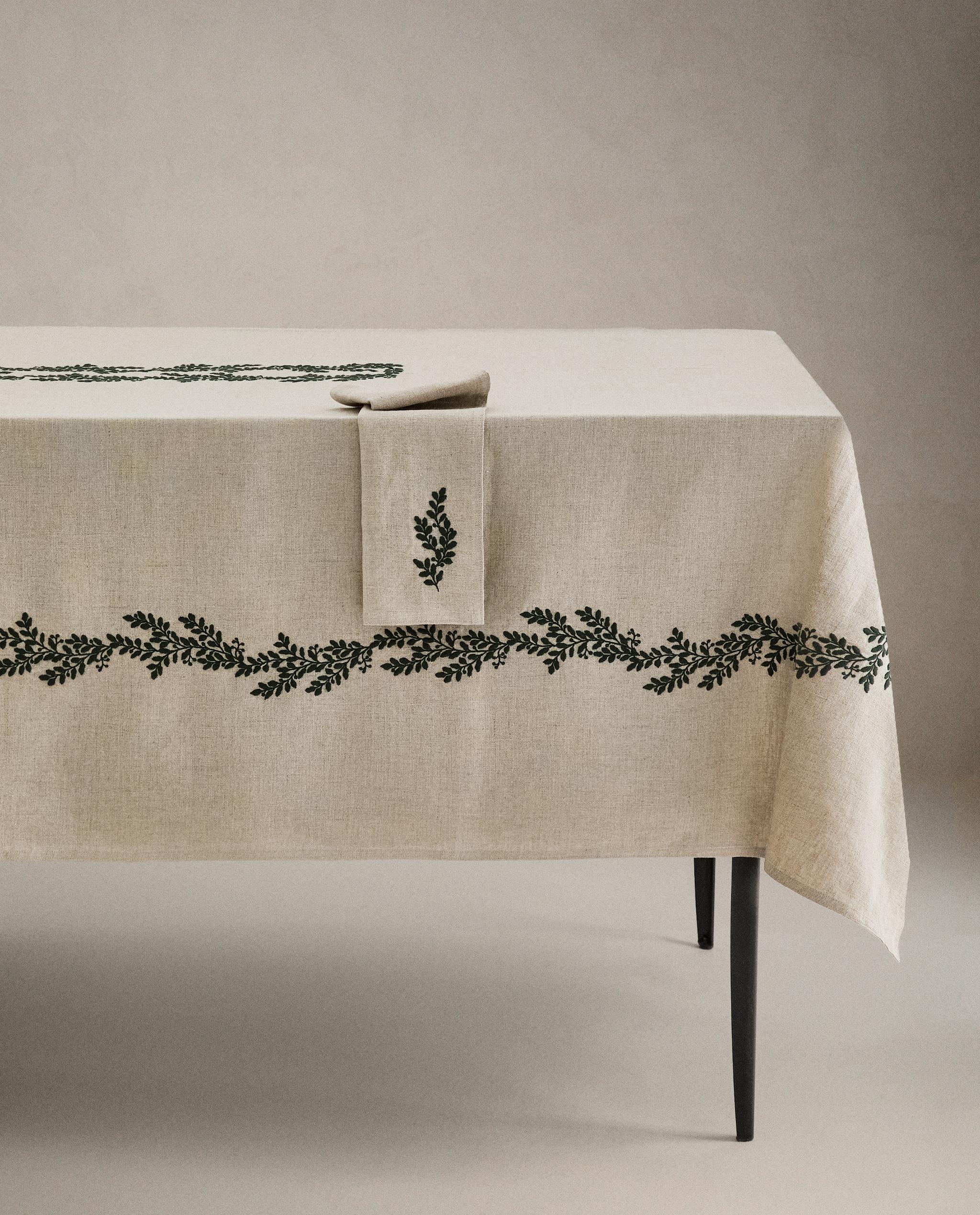 リネン グリーンリーフ クリスマス テーブルクロス | Zara Home 日本/Japan